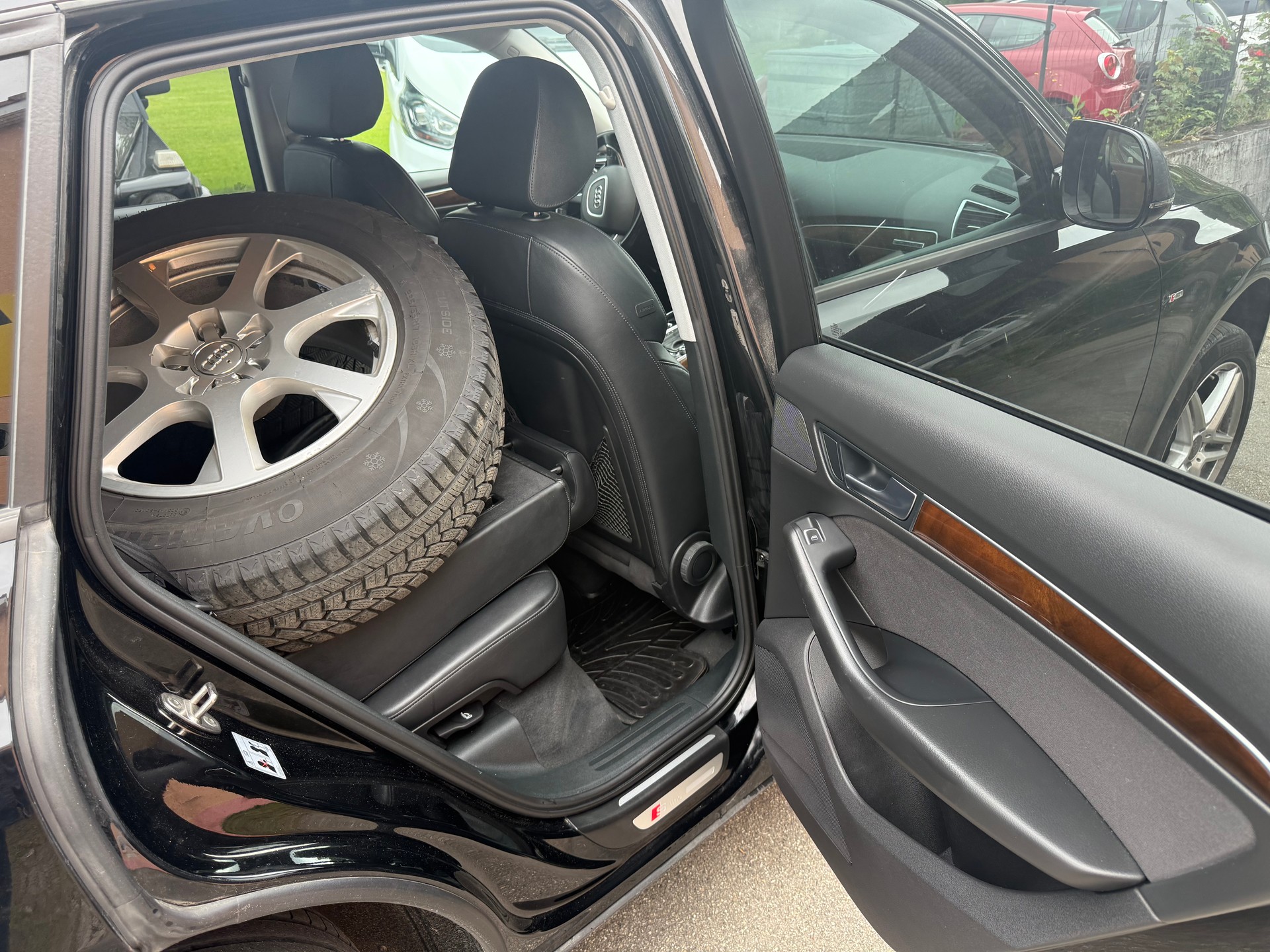 AUDI Q5 2.0 TDI quattro S-tronic-image-9