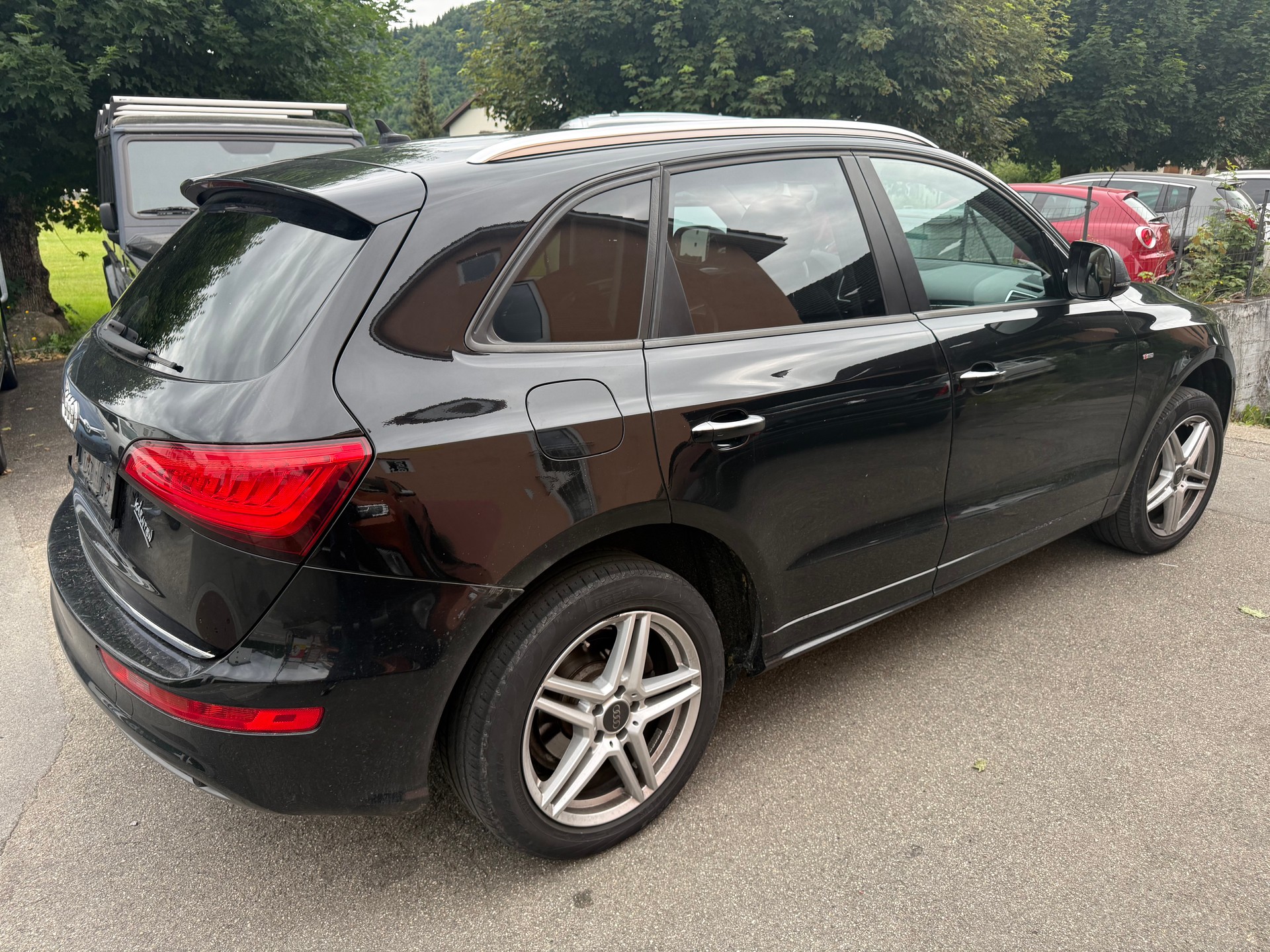 AUDI Q5 2.0 TDI quattro S-tronic-image-4
