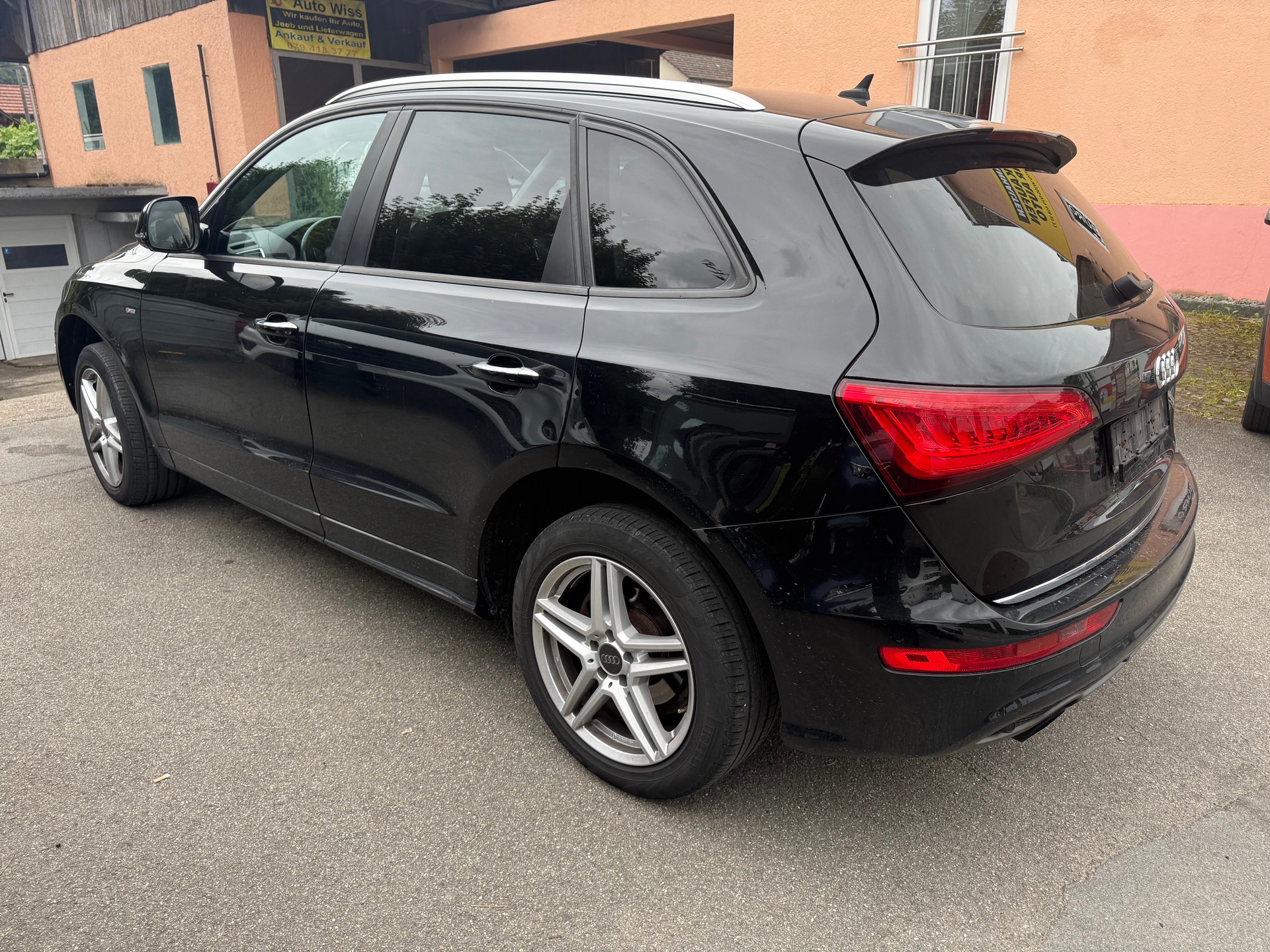 AUDI Q5 2.0 TDI quattro S-tronic-image-3