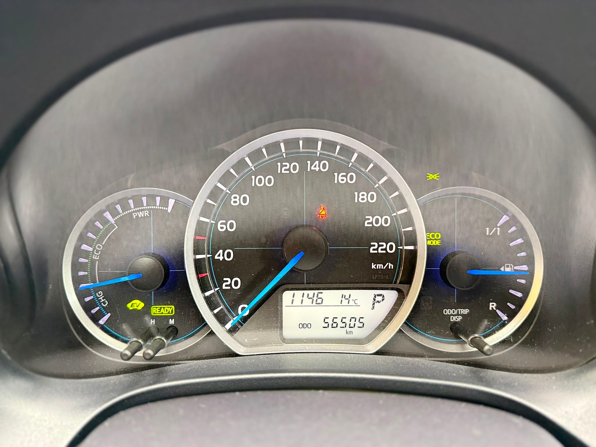 TOYOTA Yaris 1.5 VVT-i HSD Luna-image-14