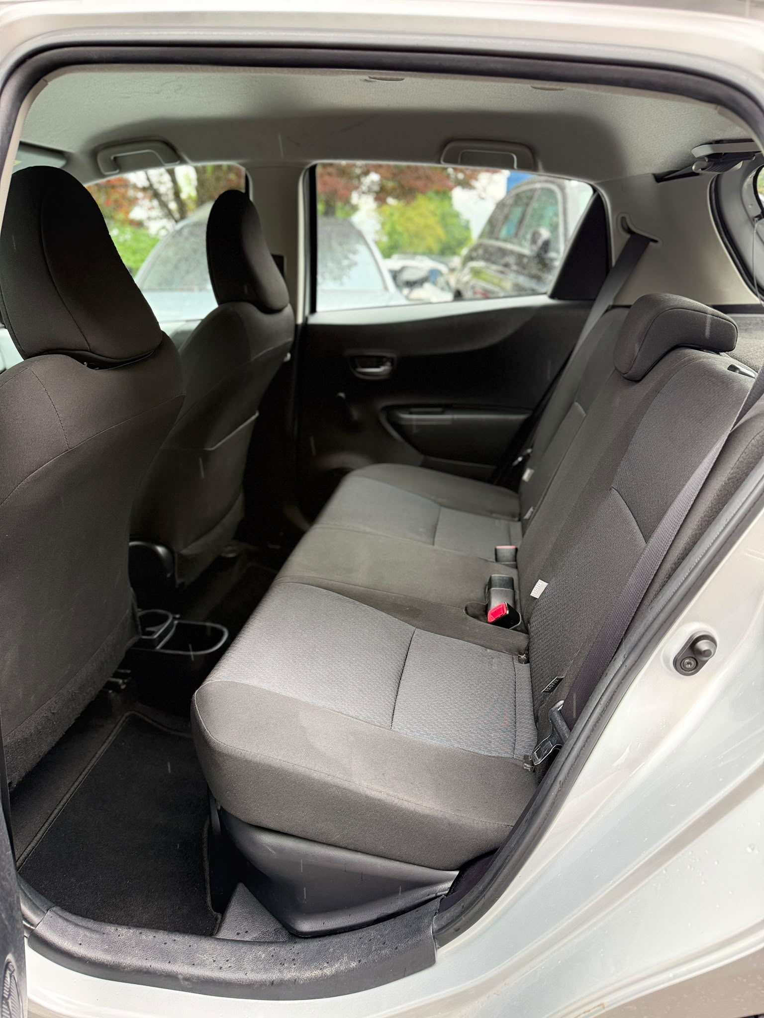 TOYOTA Yaris 1.5 VVT-i HSD Luna-image-8