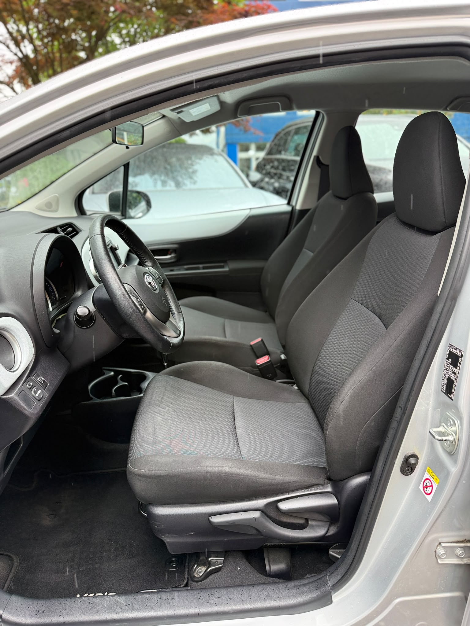 TOYOTA Yaris 1.5 VVT-i HSD Luna-image-7