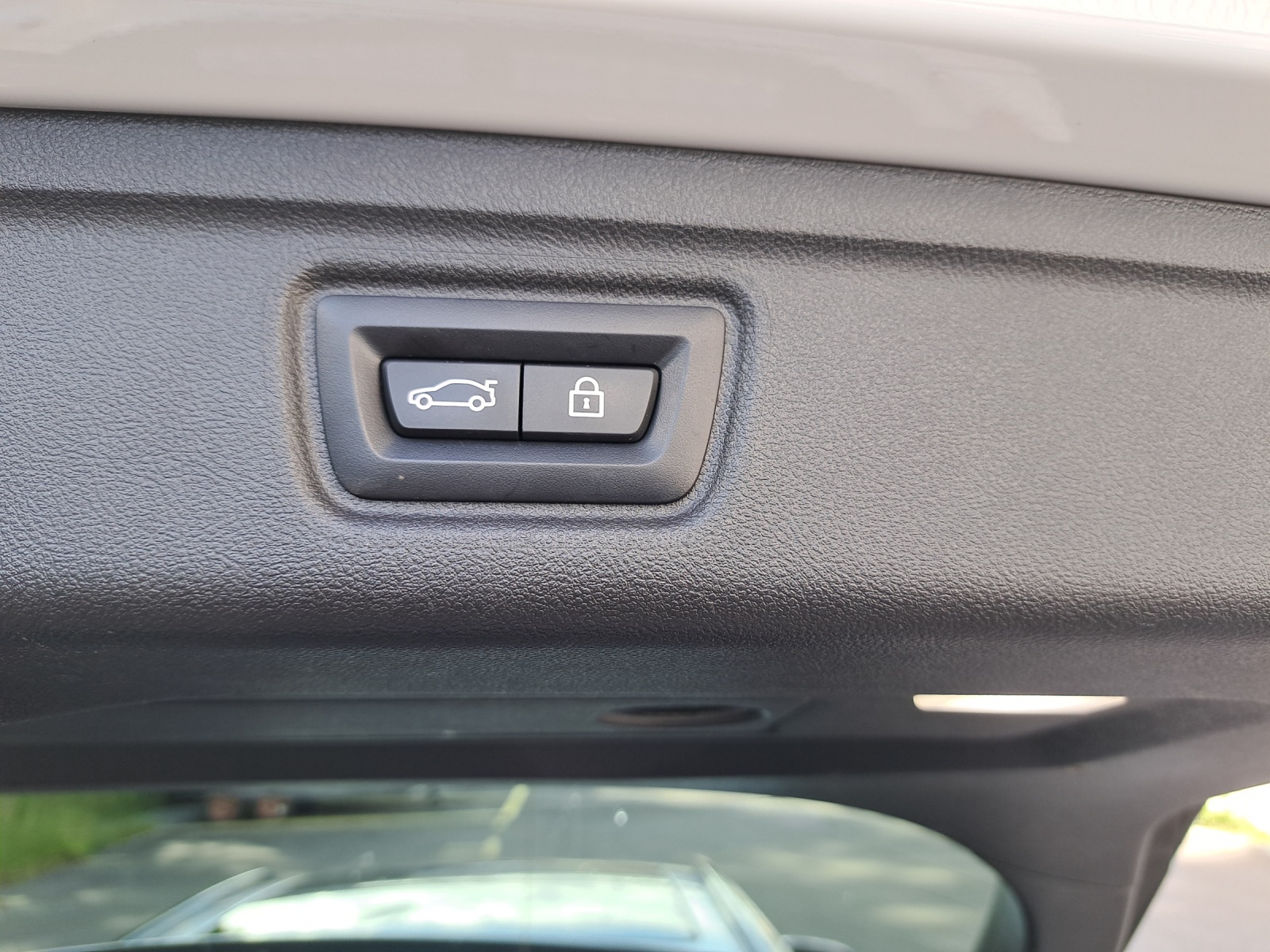 BMW 320d Touring xDrive SAG-image-20
