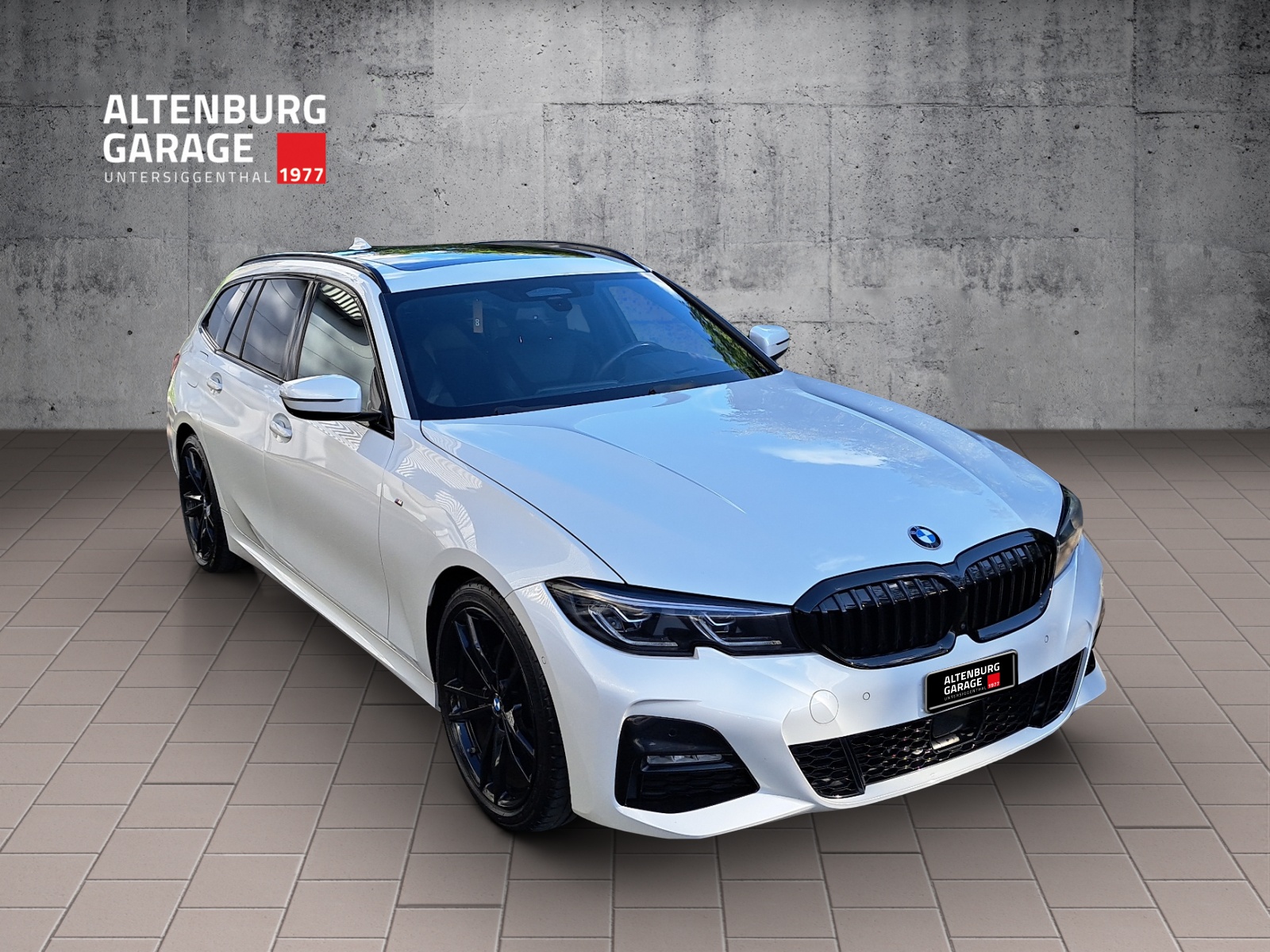 BMW 320d Touring xDrive SAG-image-6
