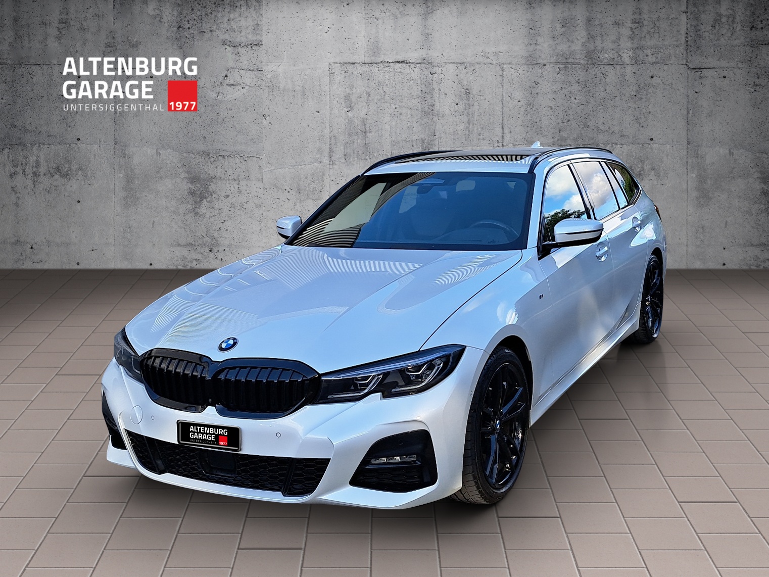 BMW 320d Touring xDrive SAG-image-0