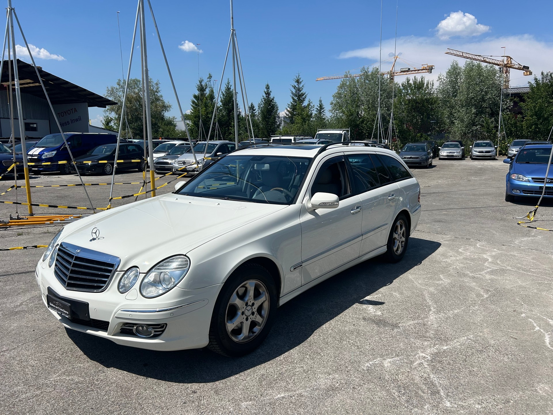 MERCEDES-BENZ E 280 CDI Classic-image-4