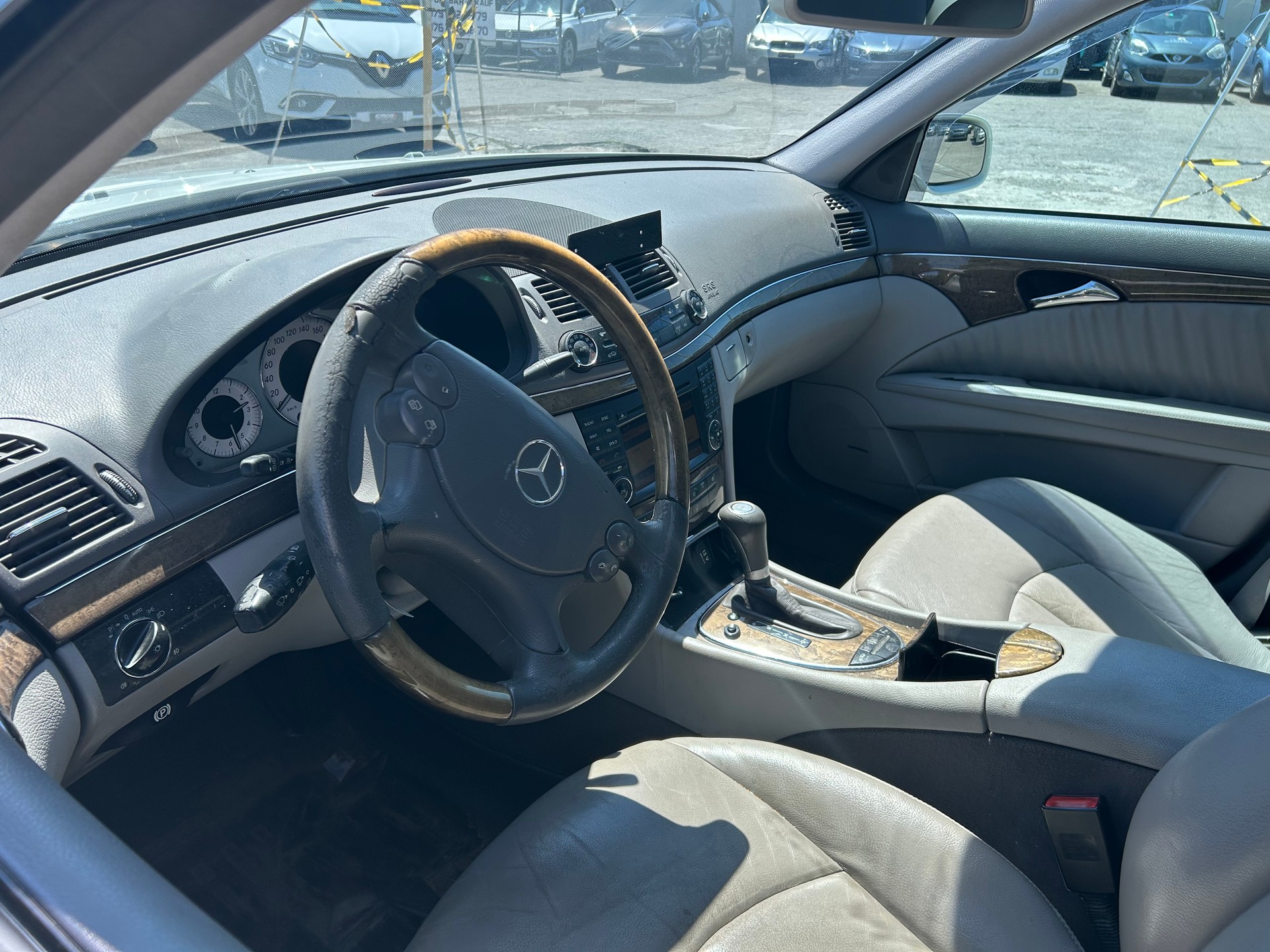 MERCEDES-BENZ E 280 CDI Classic-image-9