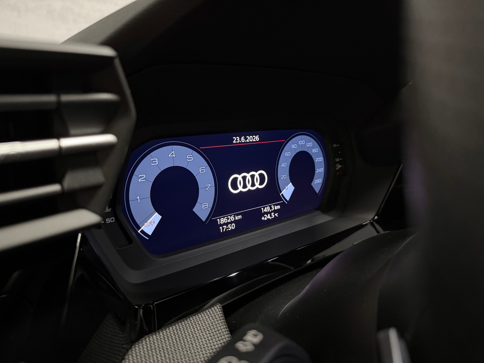 AUDI A3 Limousine 35 TFSI S-Line S-tronic *Garantie Audi 07/2028*-image-12