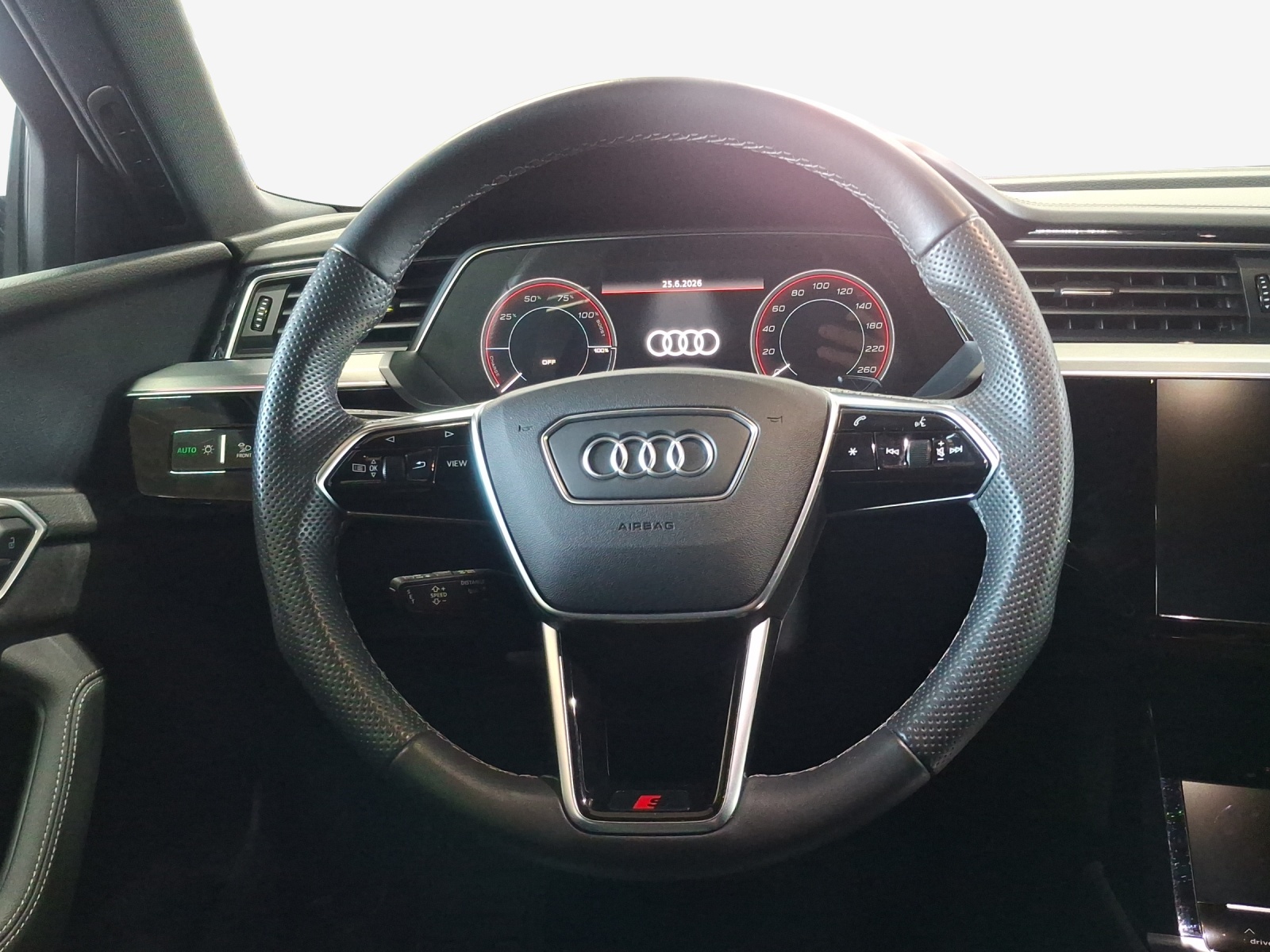 AUDI e-tron 55 Sportback S Line Black Edition quattro-image-10