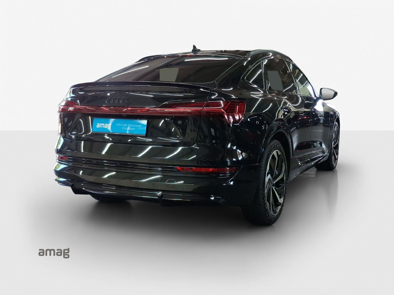 AUDI e-tron 55 Sportback S Line Black Edition quattro-image-5