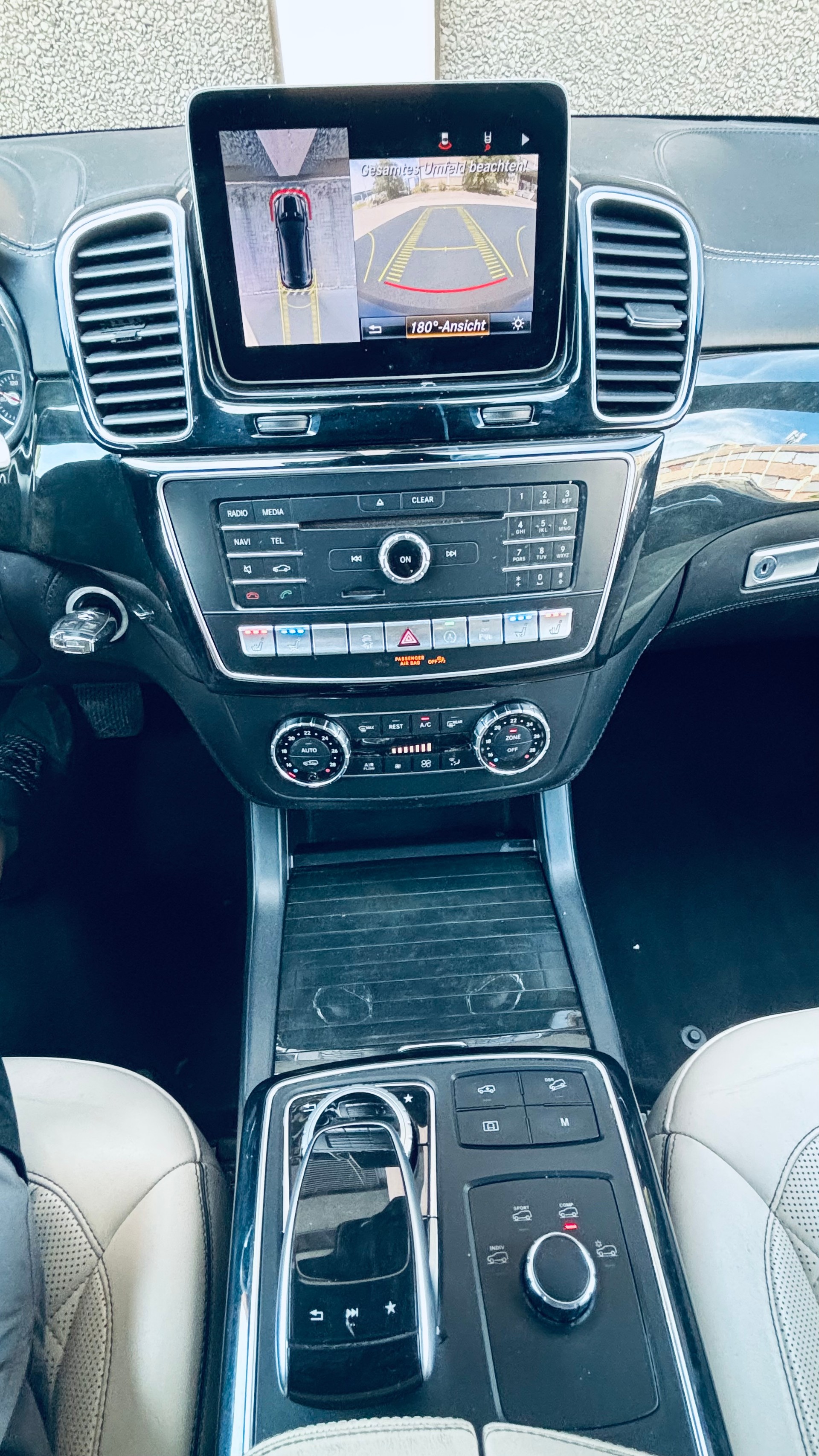 MERCEDES-BENZ GLE Coupé 350 d OrangeArt Edition 4Matic 9G-Tronic-image-14