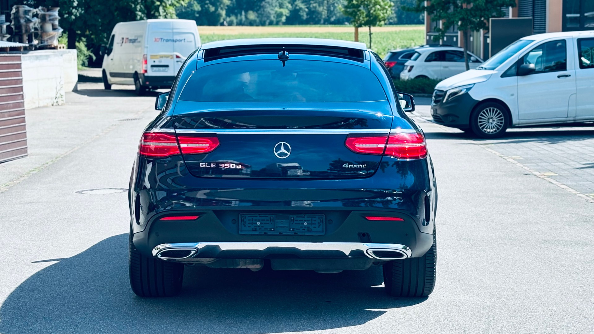 MERCEDES-BENZ GLE Coupé 350 d OrangeArt Edition 4Matic 9G-Tronic-image-5