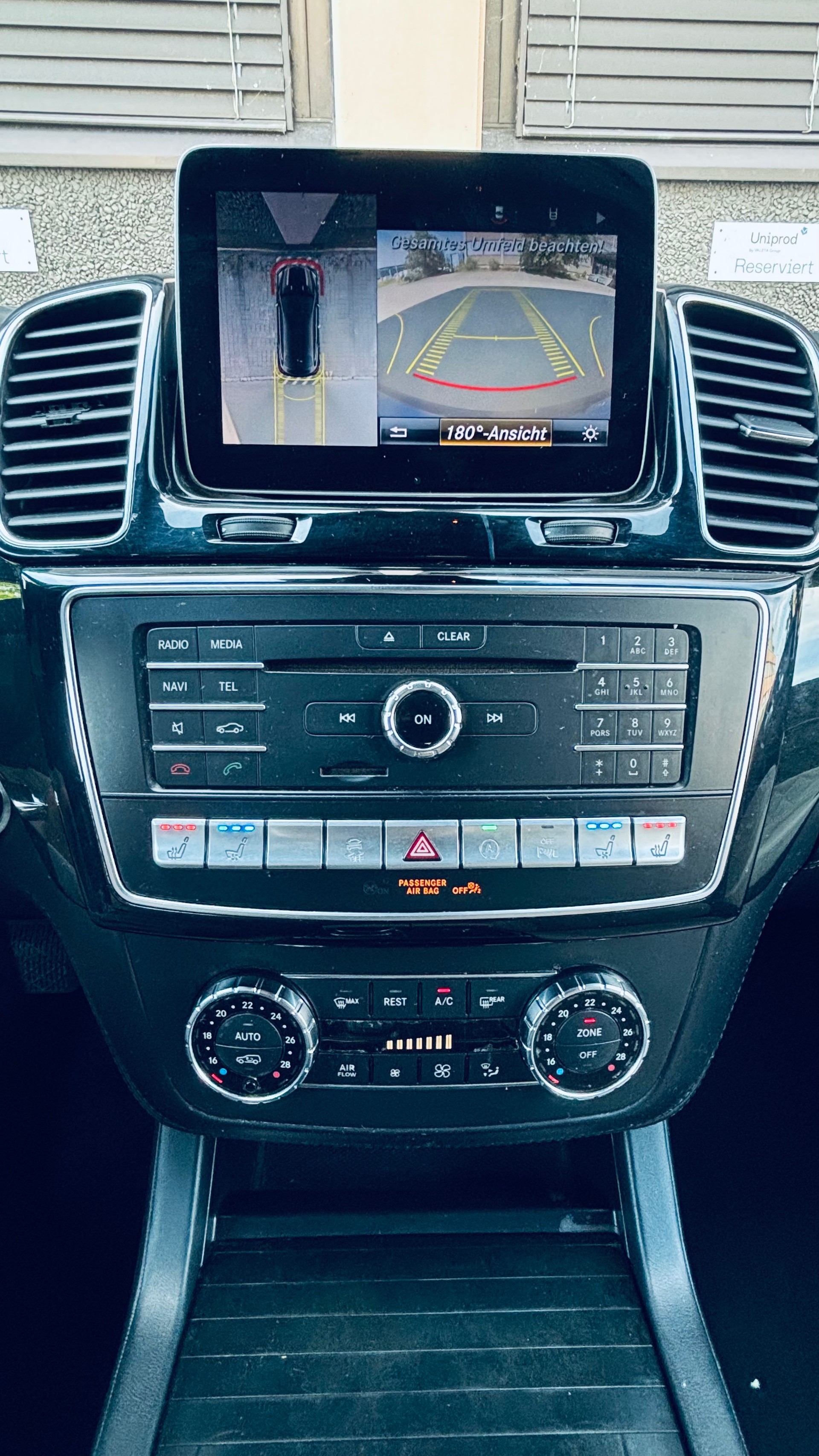 MERCEDES-BENZ GLE Coupé 350 d OrangeArt Edition 4Matic 9G-Tronic-image-13