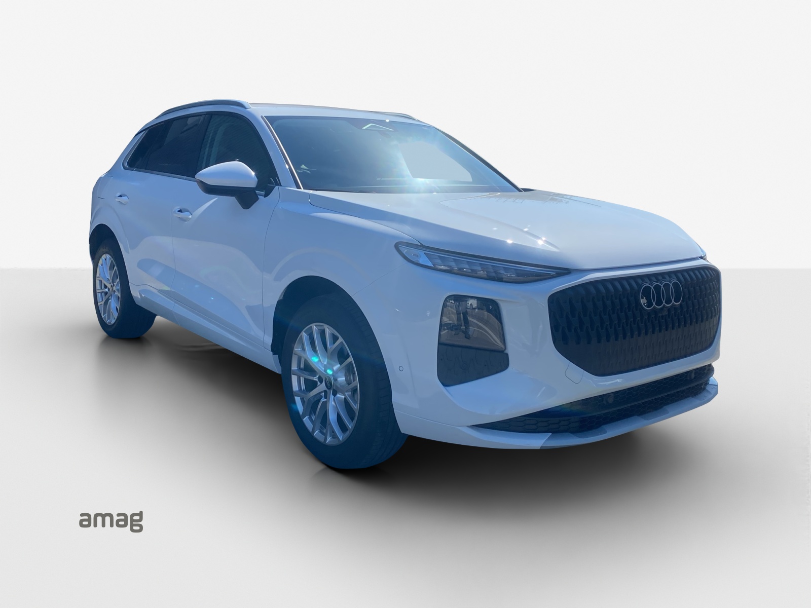 AUDI Q3 SUV 110 kW TFSI S tronic-image-6