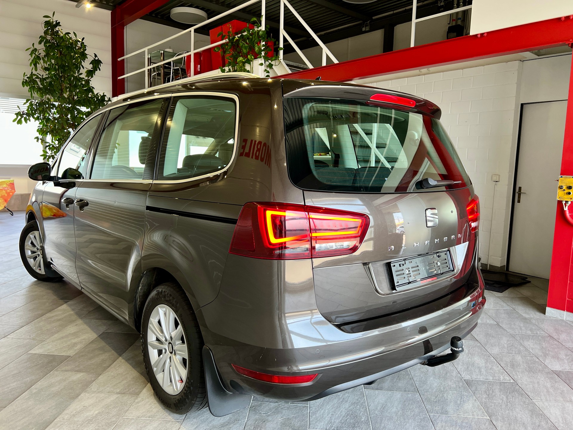 SEAT Alhambra 2.0 TDI Style DSG-image-5