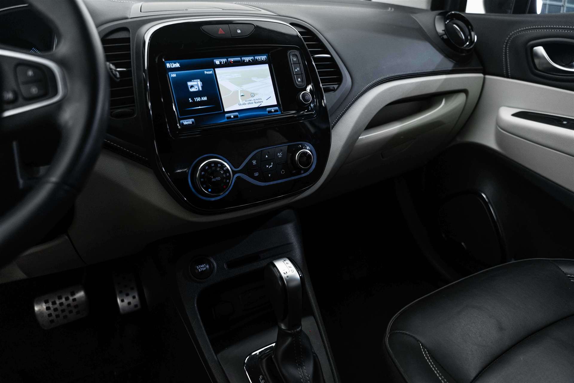 RENAULT Renault Captur 120 EDC Automat! Intens mit Leder!-image-18