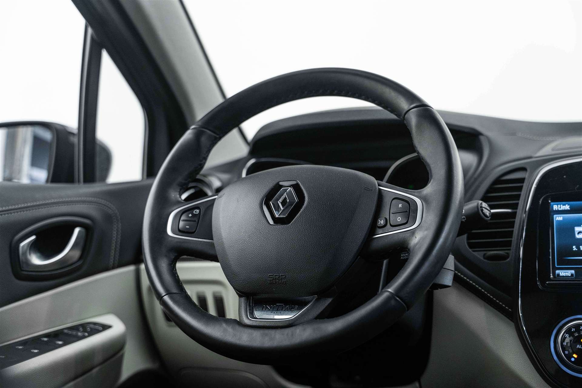 RENAULT Renault Captur 120 EDC Automat! Intens mit Leder!-image-8