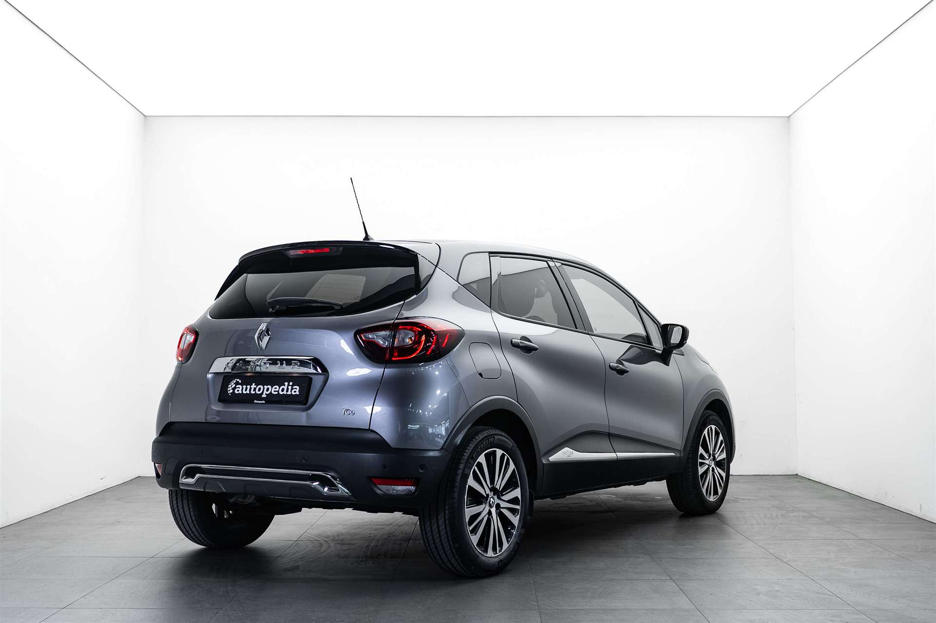 RENAULT Renault Captur 120 EDC Automat! Intens mit Leder!-showroom-element-2