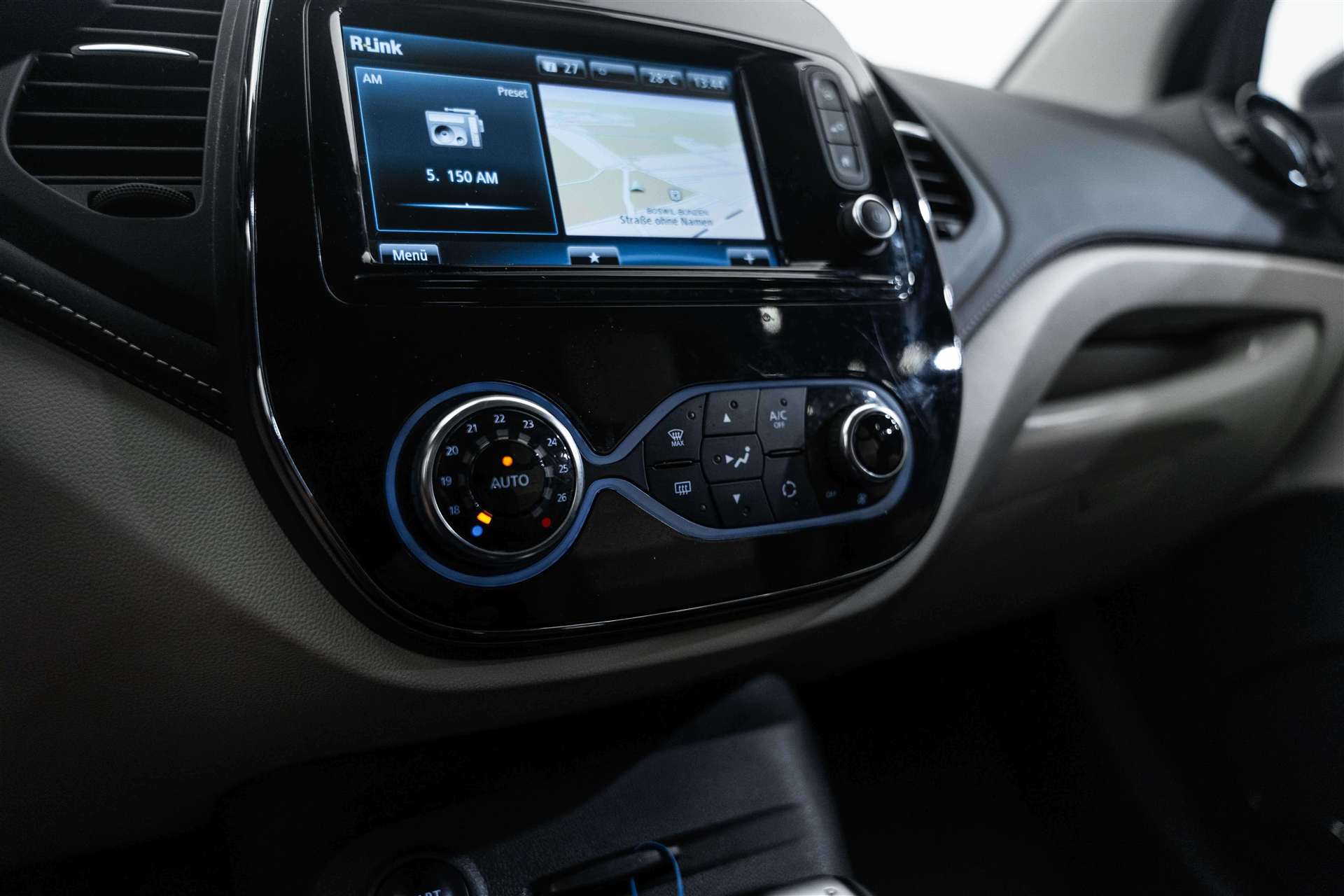 RENAULT Renault Captur 120 EDC Automat! Intens mit Leder!-image-17