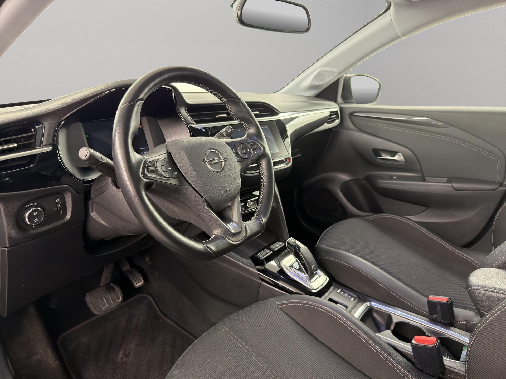 OPEL Corsa 1.2 T Elegance-image-9
