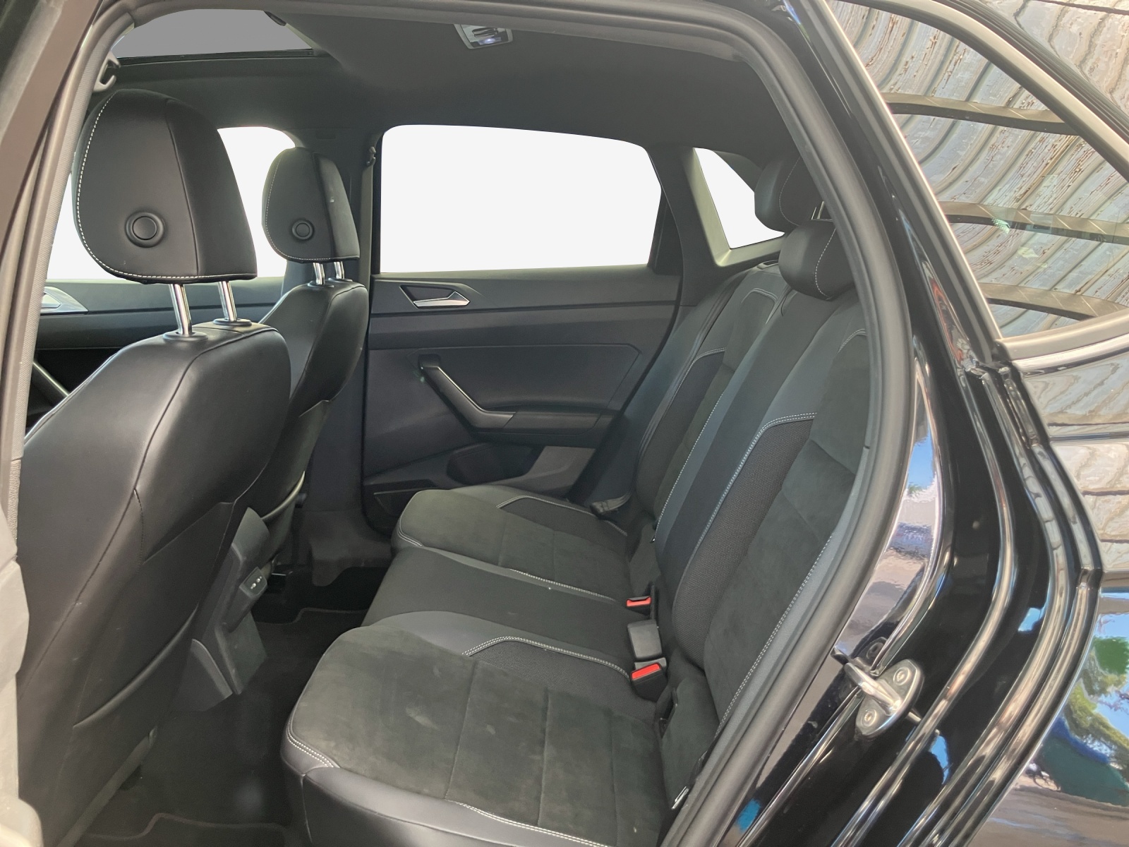 VW Polo 2.0 TSI GTI DSG-image-11
