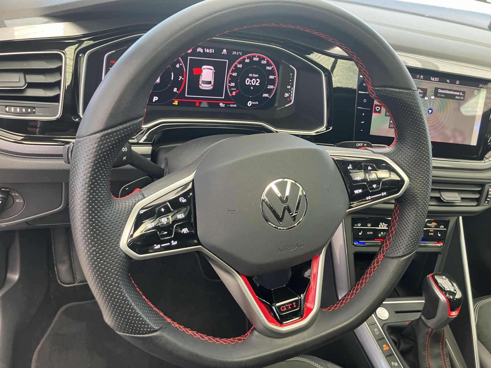 VW Polo 2.0 TSI GTI DSG-image-9