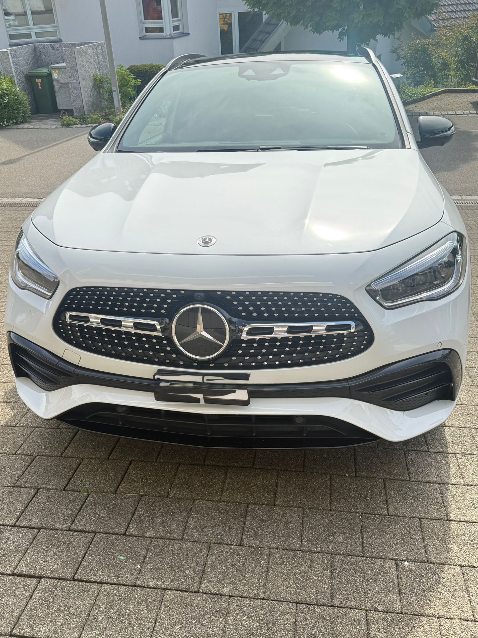 MERCEDES-BENZ GLA AMG line-image-1
