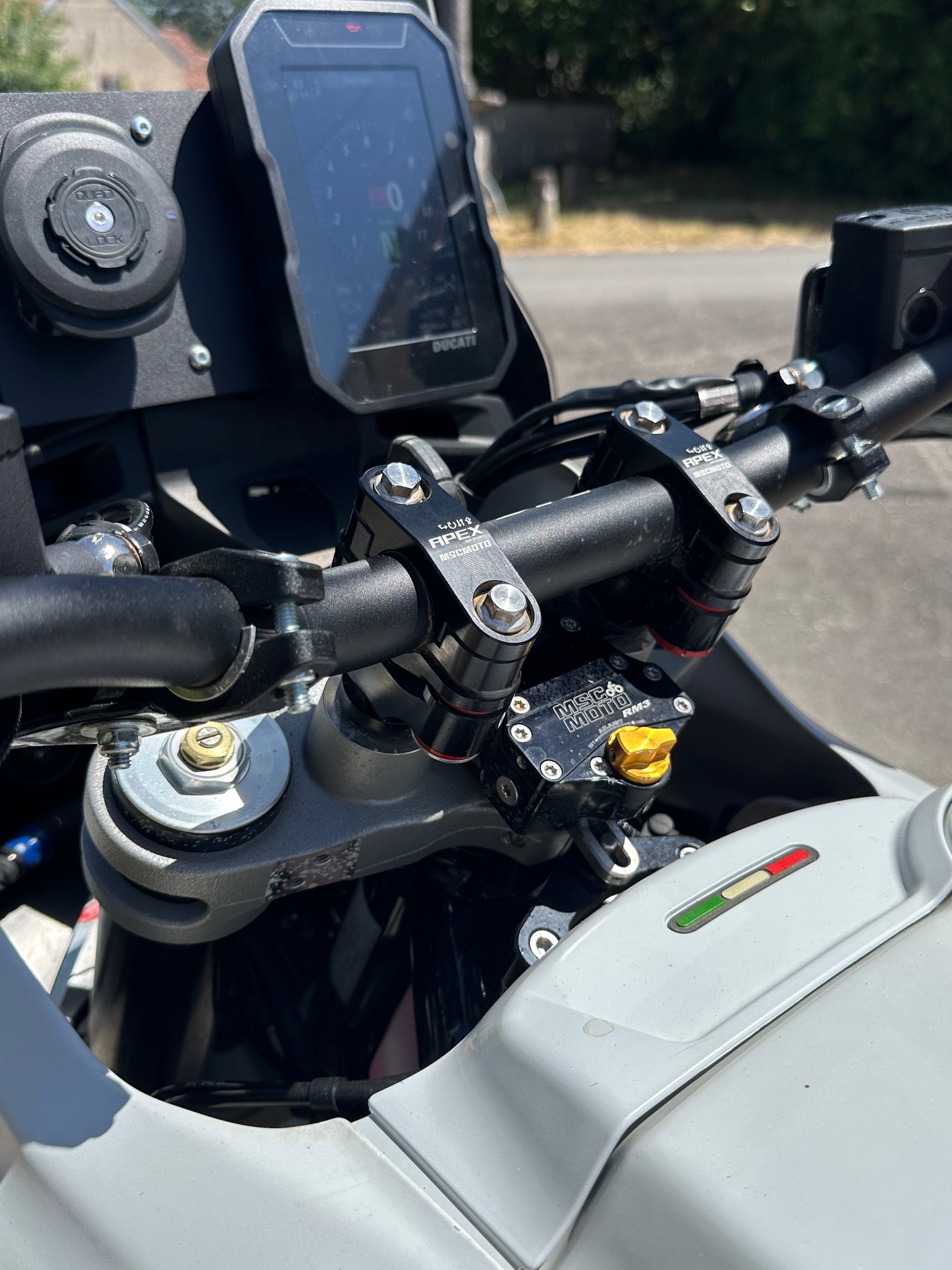 DUCATI Desert X-image-7