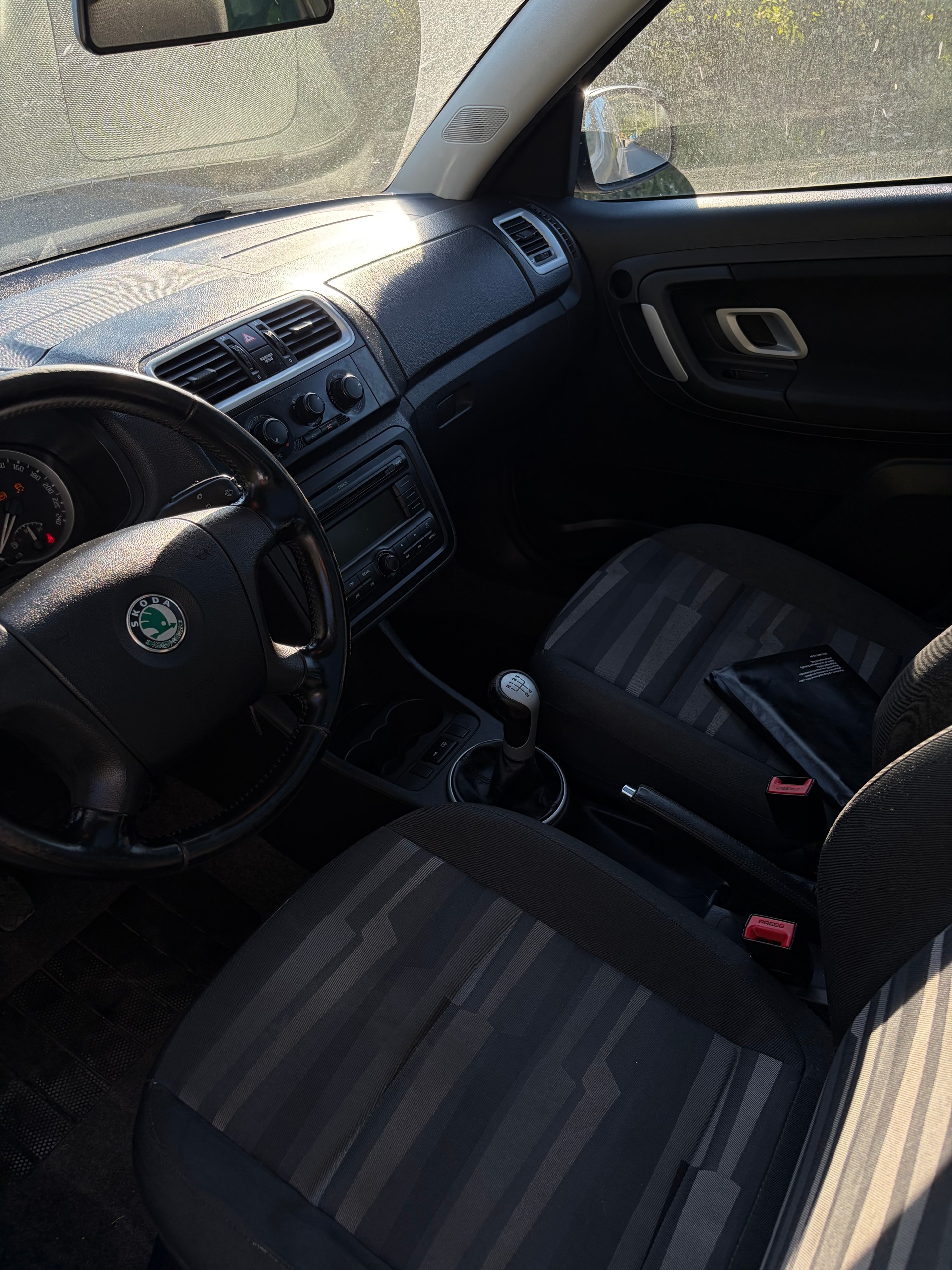 SKODA Roomster 1.6 Magic-image-7