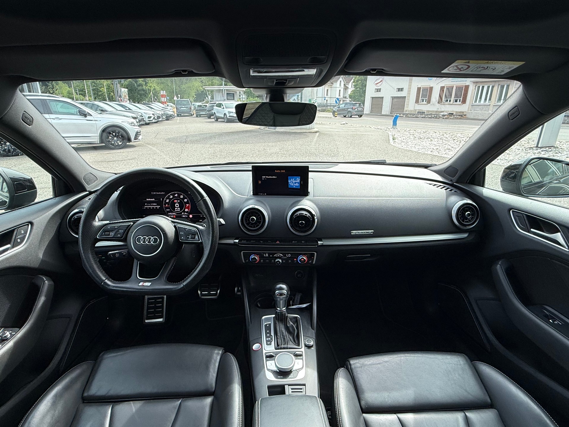 AUDI S3 Sportback 2.0 TFSI quattro S-tronic-image-9
