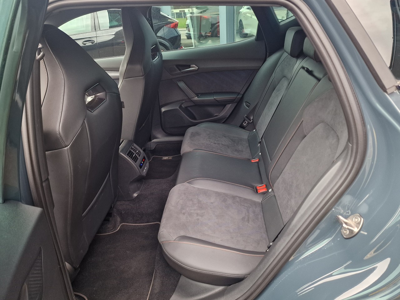 CUPRA Formentor 1.5 TSI DSG-image-11