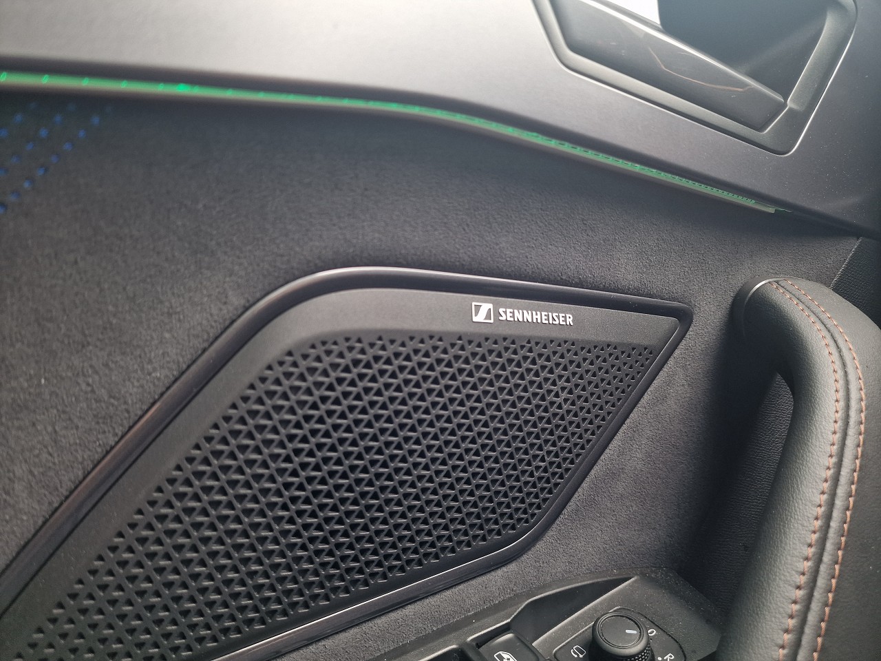 CUPRA Formentor 1.5 TSI DSG-image-27