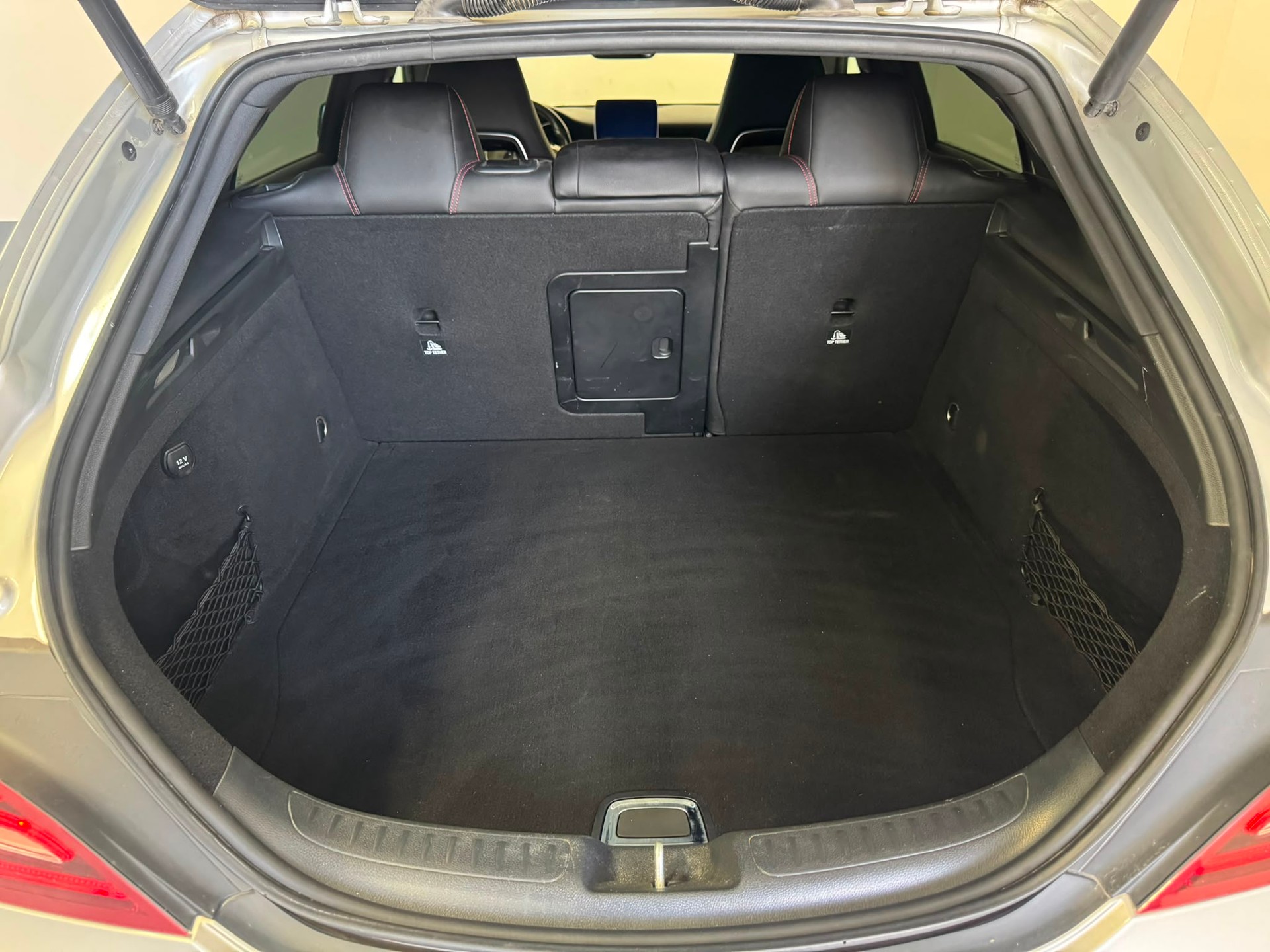 MERCEDES-BENZ CLA Shooting Brake 250 AMG Line 4Matic 7G-DCT-image-12