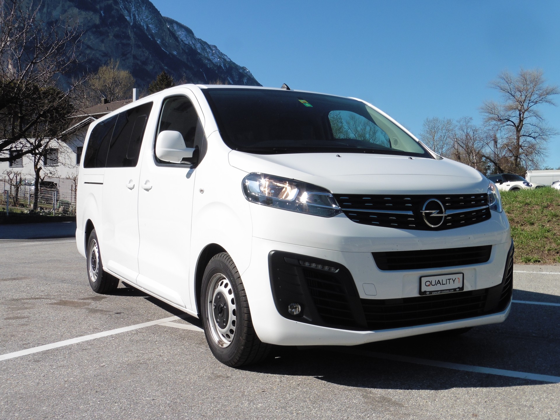 OPEL Vivaro Combi 2.0 CDTI Essentia s/s M Aut.
