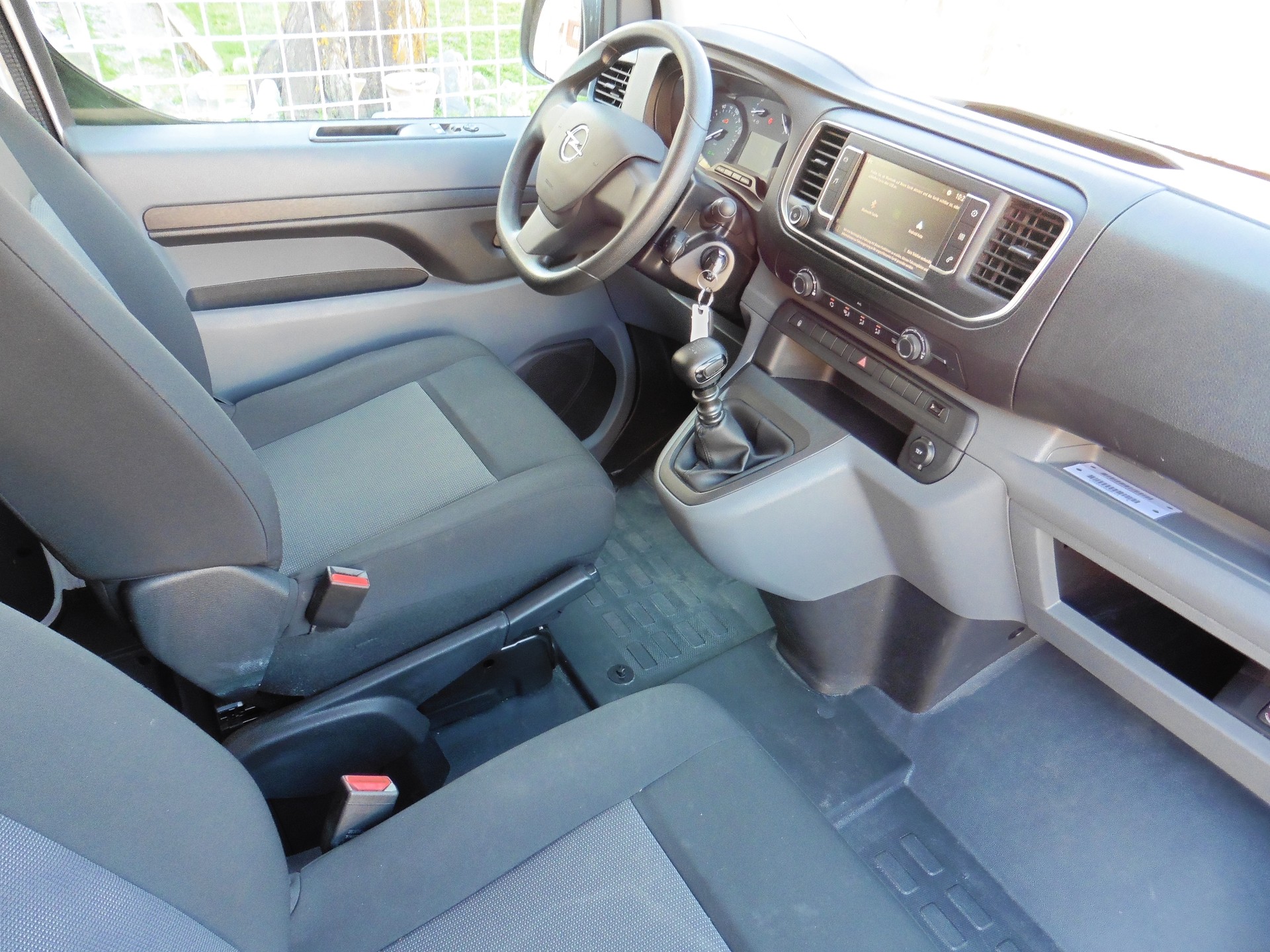 OPEL Vivaro Combi 2.0 CDTI Essentia s/s M Aut.-image-13
