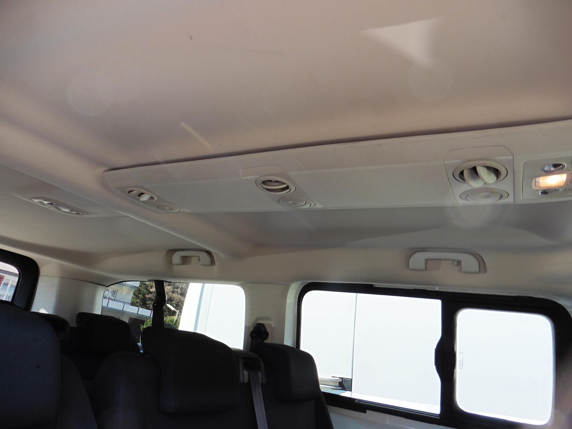 OPEL Vivaro Combi 2.0 CDTI Essentia s/s M Aut.-image-16