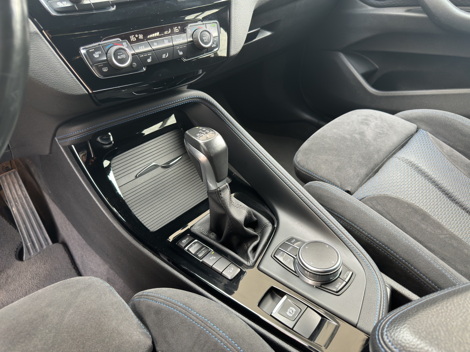 BMW X1 xDrive 20d M Sport Steptronic-image-10