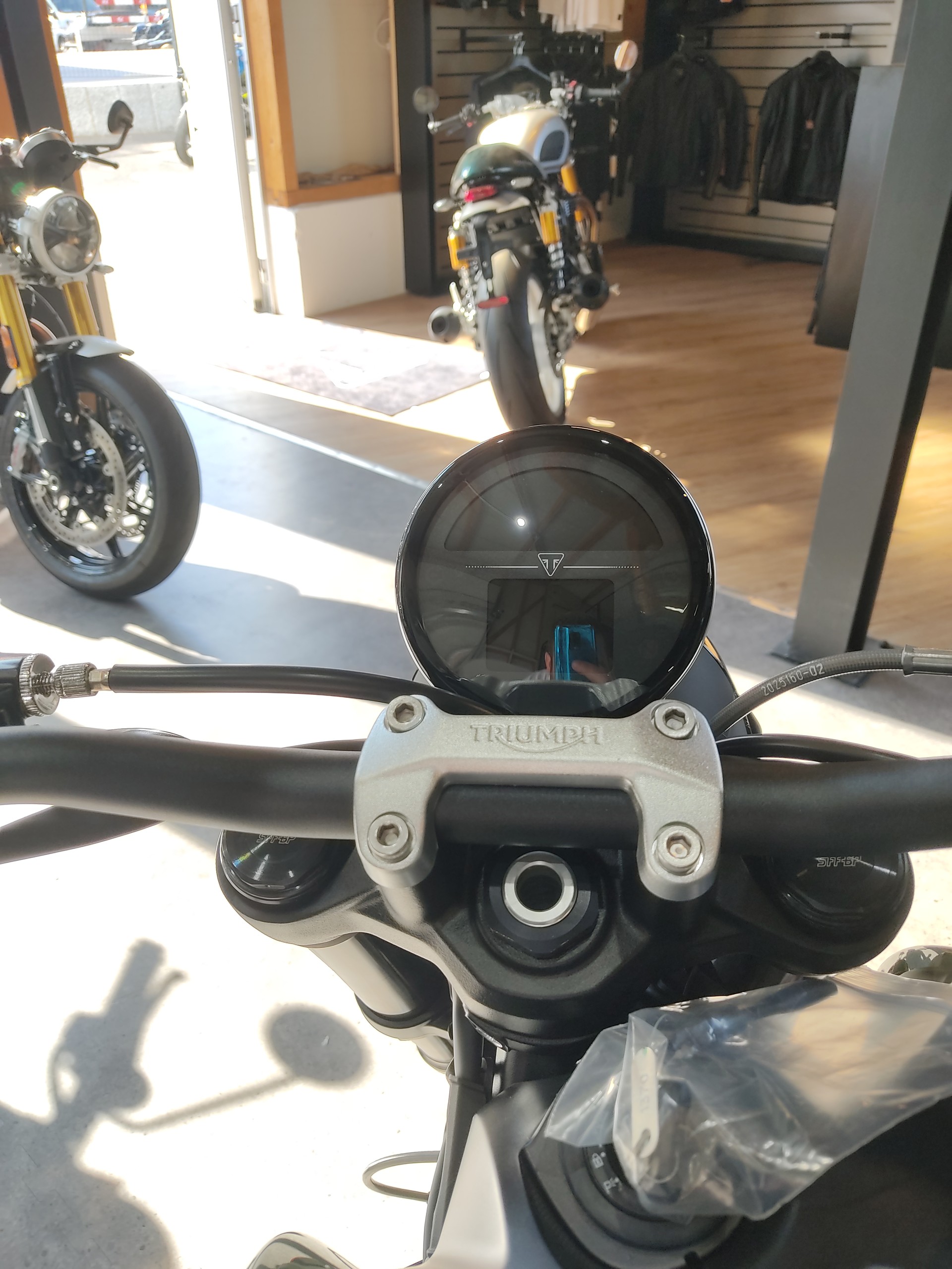 TRIUMPH Trident 660-image-7