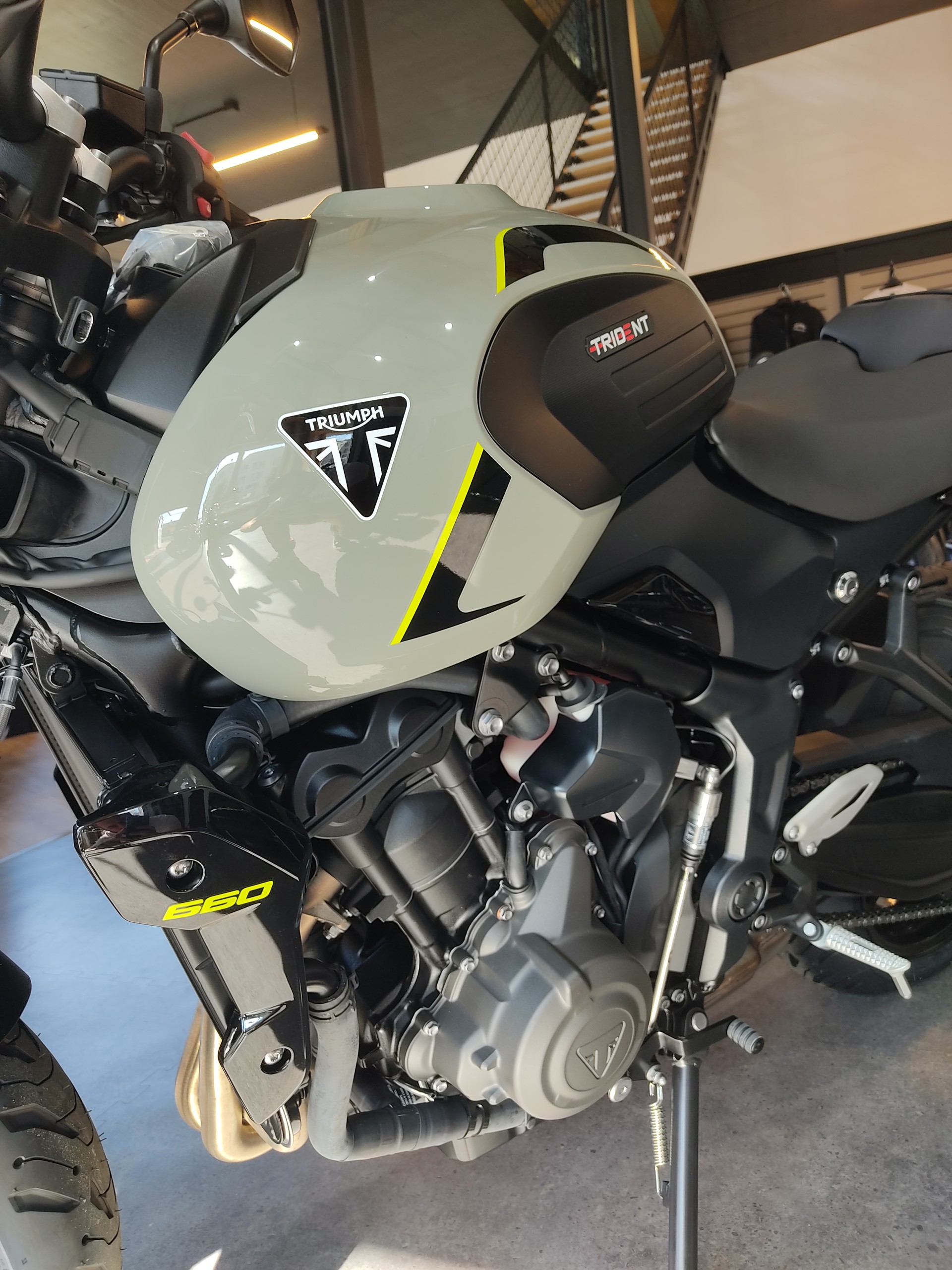 TRIUMPH Trident 660-image-5