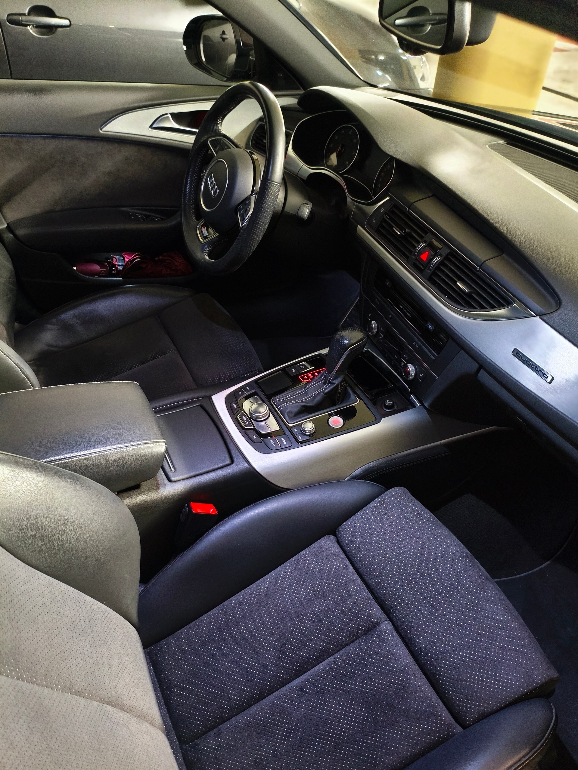 AUDI 2.0 TFSI quattro S-Tronic-image-3
