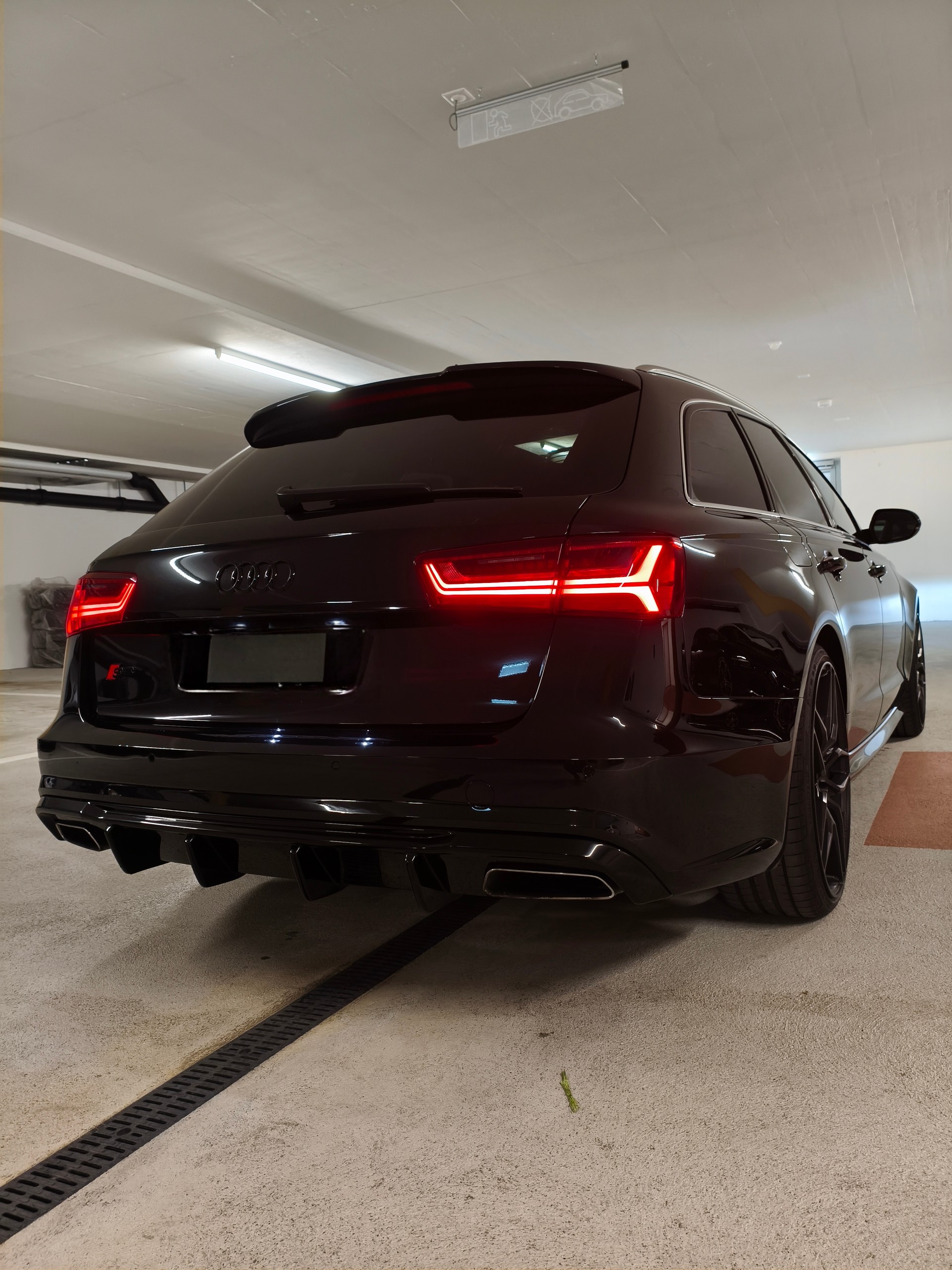 AUDI 2.0 TFSI quattro S-Tronic-image-2