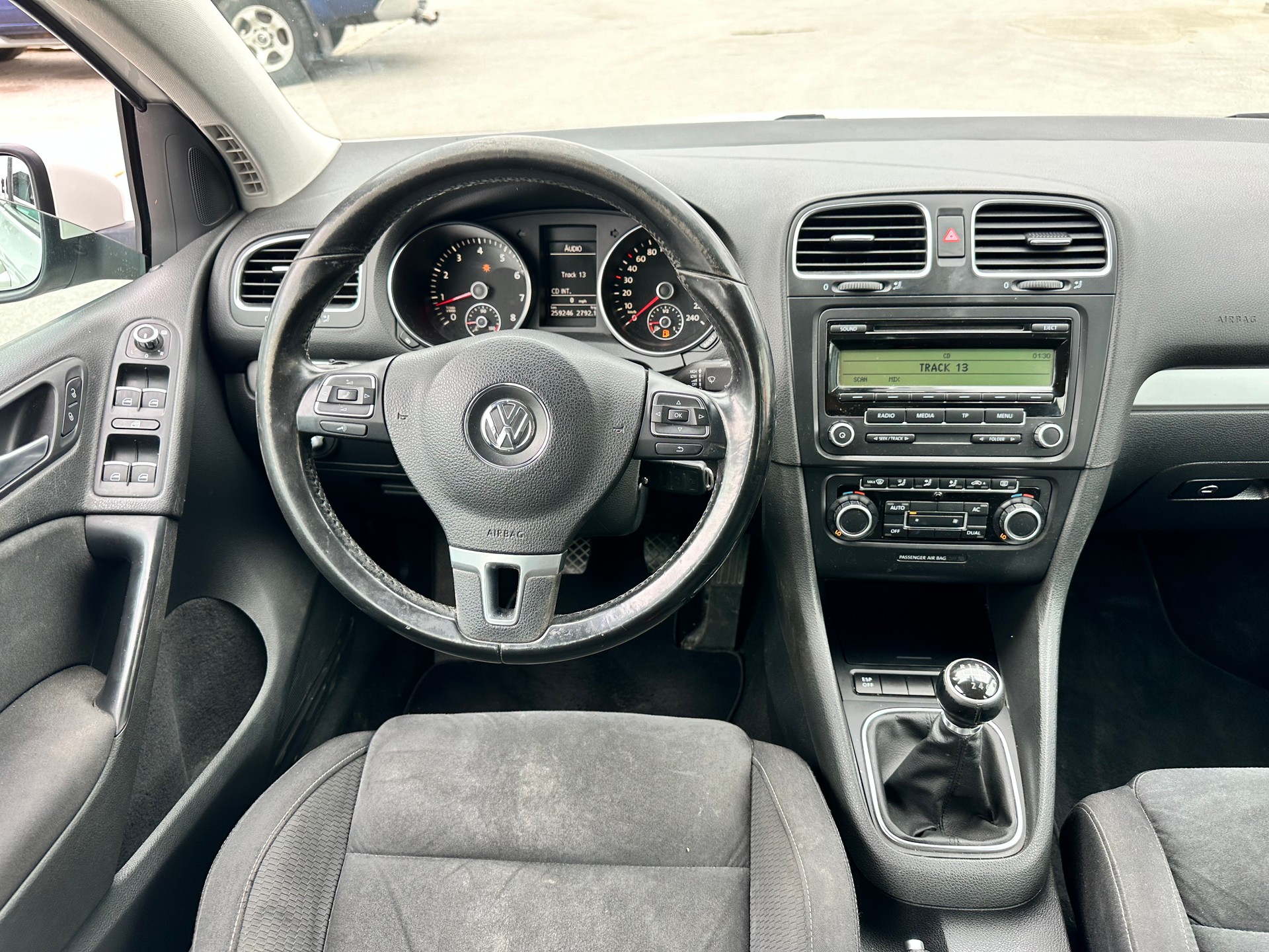 VW Golf 1.4 TSI Comfortline-image-11