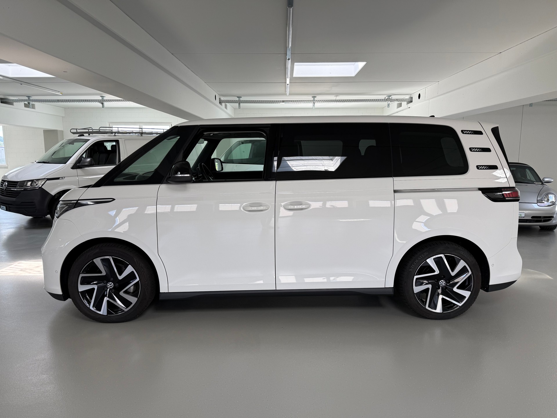 VW ID.BUZZ PRO 285PS 84KwH-image-4