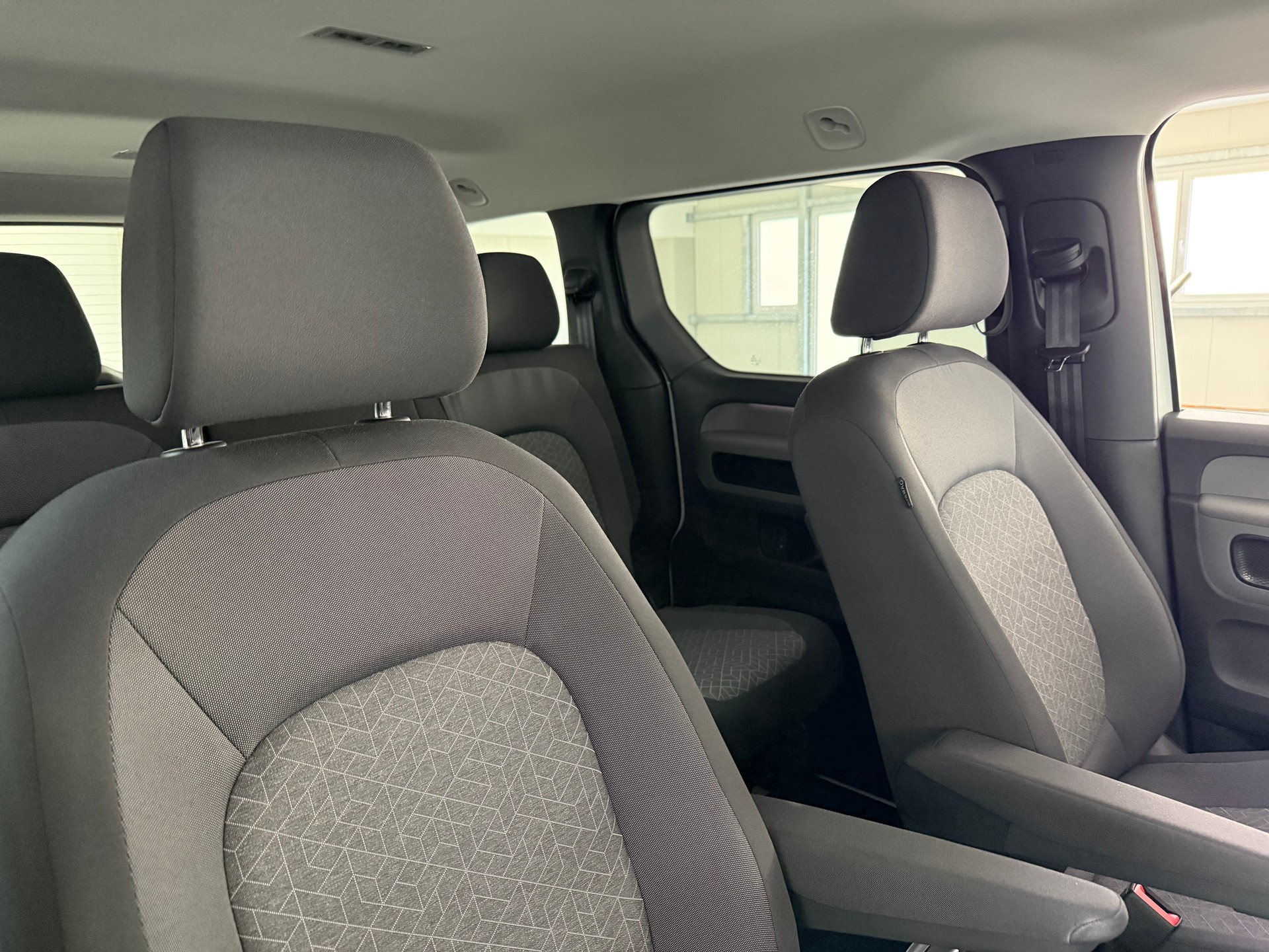 VW ID.BUZZ PRO 285PS 84KwH-image-7