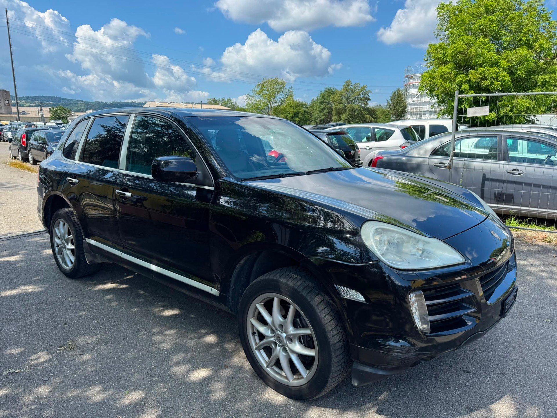 PORSCHE Cayenne-image-2