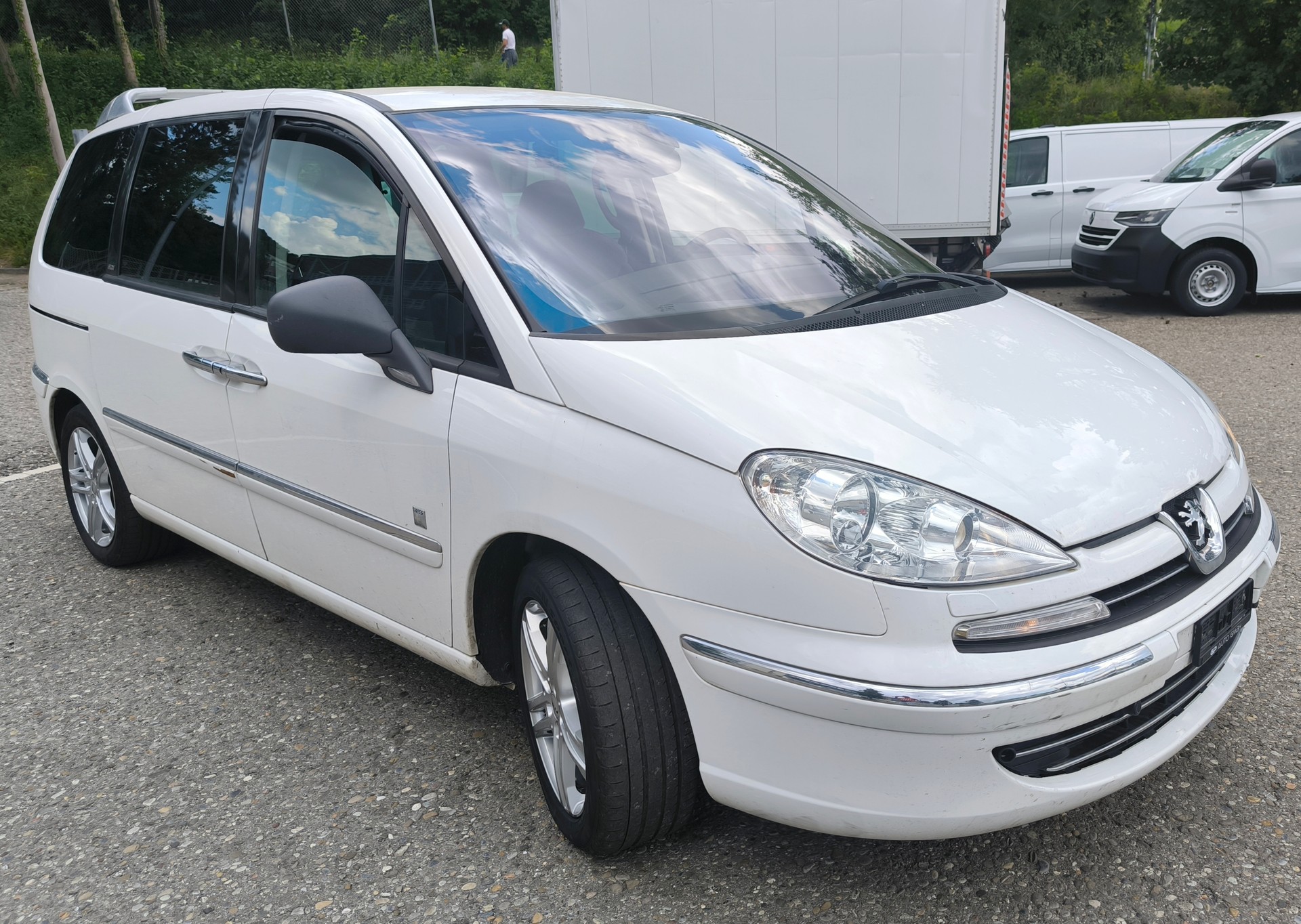PEUGEOT 807 2.0 16V HDi (ST) Family+-image-2