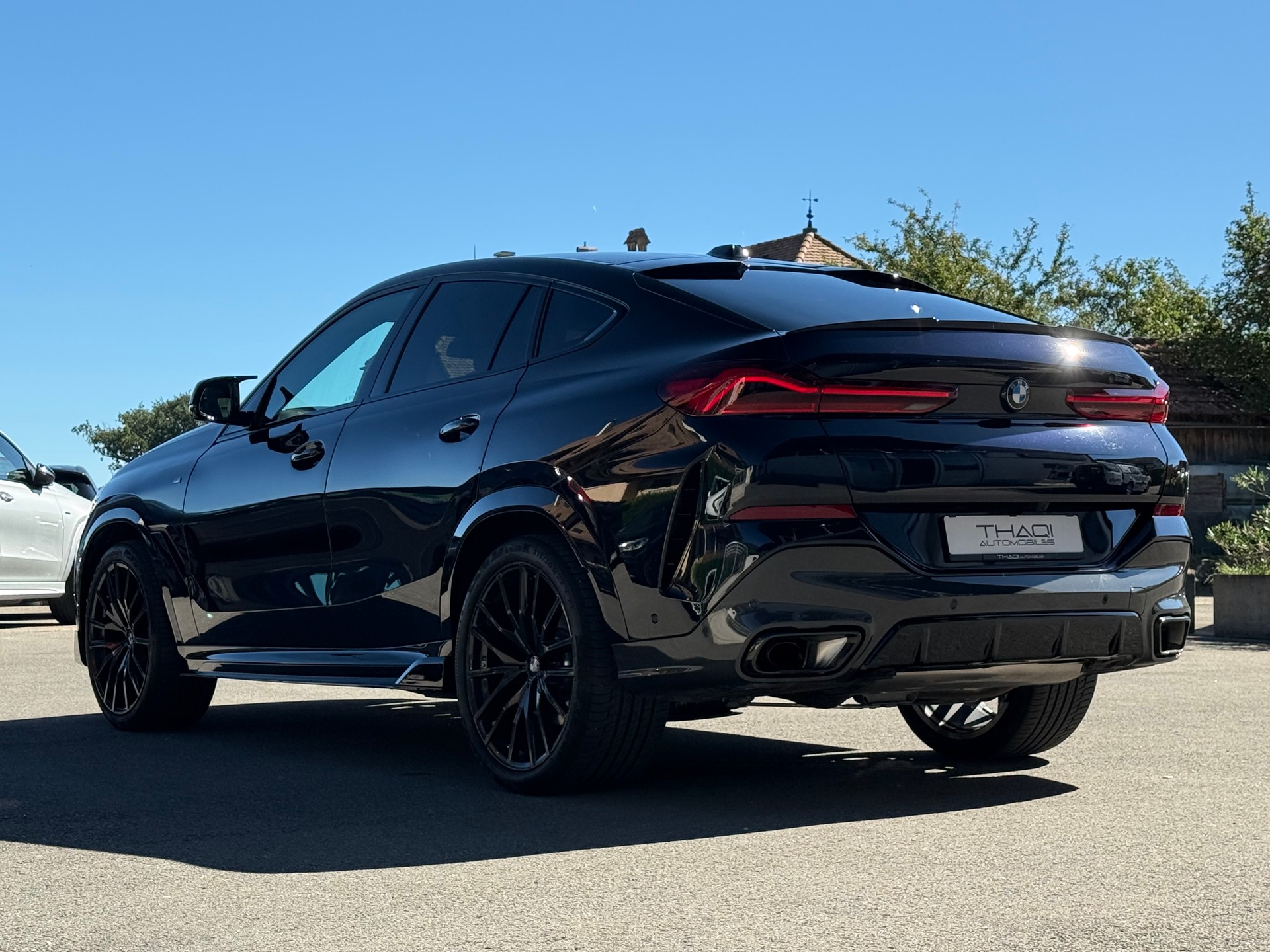 BMW X6 xDrive 48V 30d M Sport Pro Steptronic M-PAKET / CH-AUTO / GRATIS SERVICE BMW GARANTIE-image-12