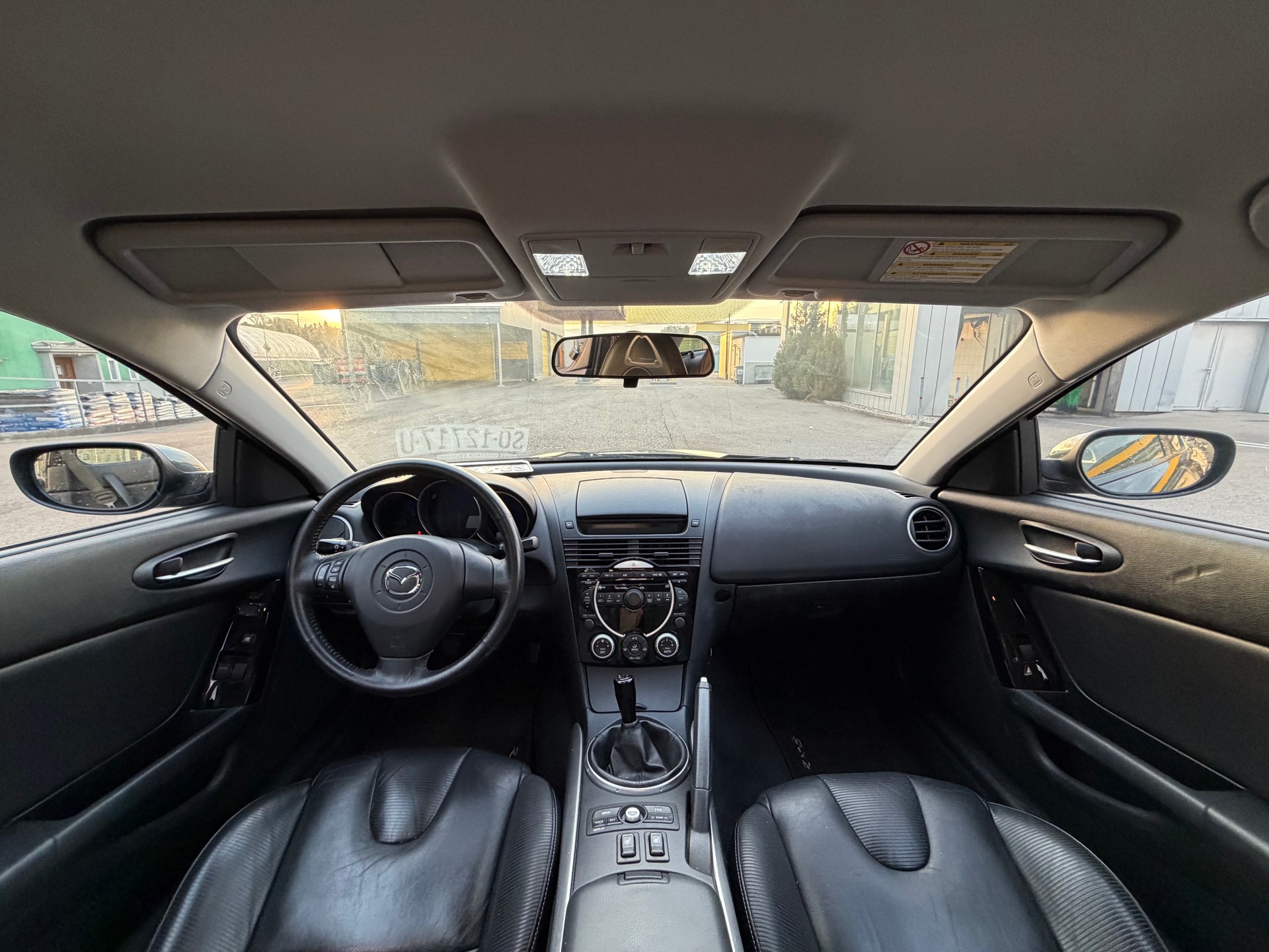 MAZDA RX-8 Revolution-image-9