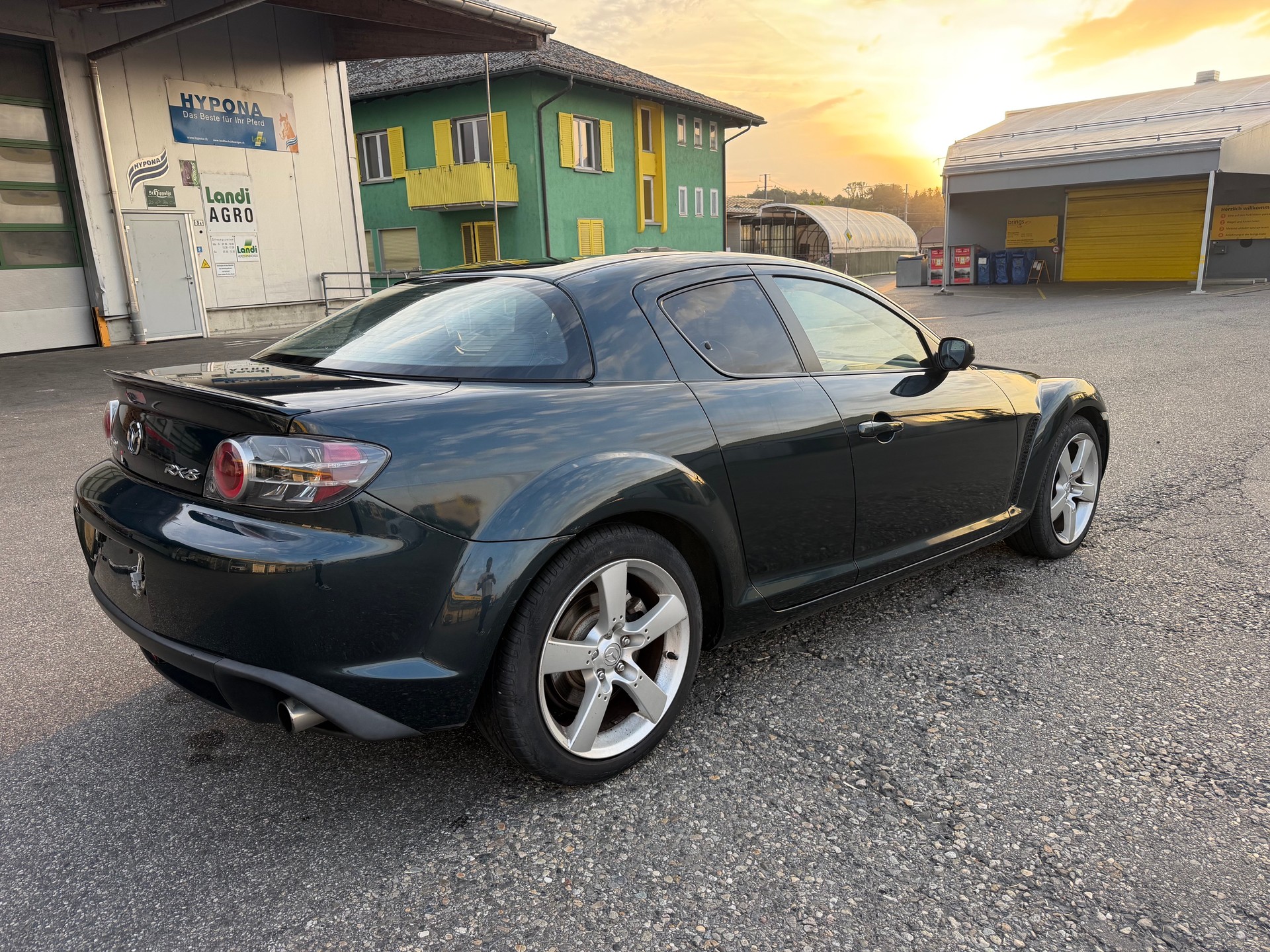 MAZDA RX-8 Revolution-image-3