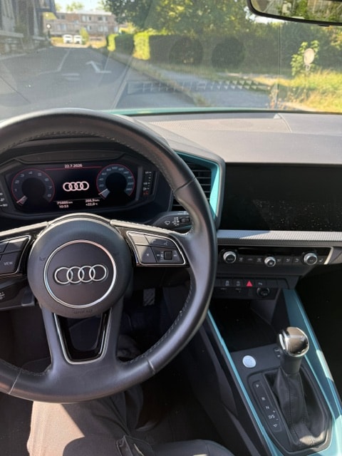 AUDI A1 Sportback 35 TFSI S-tronic-image-5